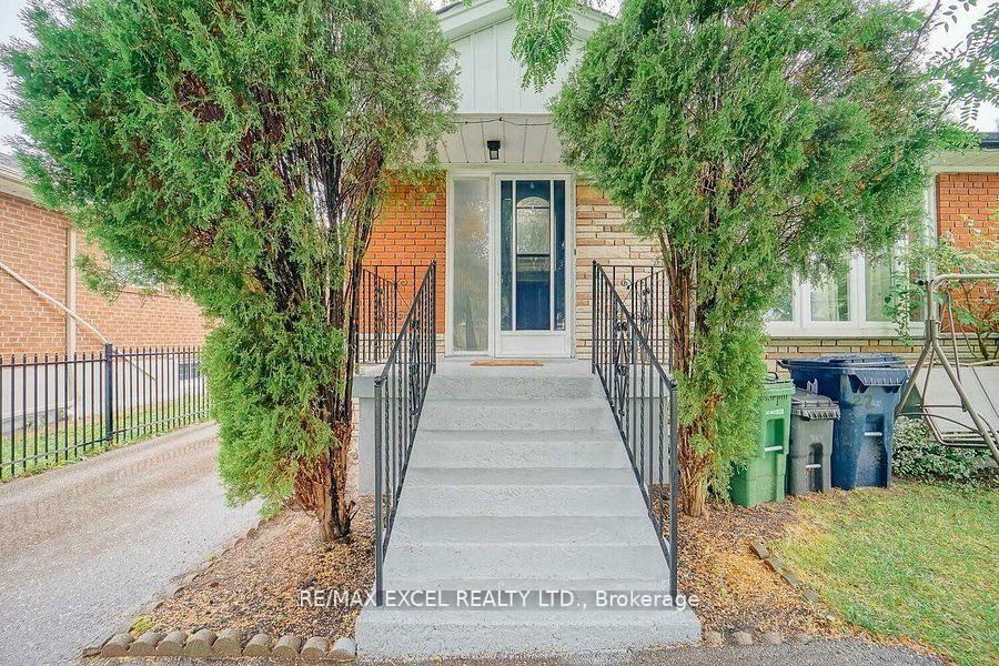 Photo 2 of Unit Main, 22 Gander Drive, Scarborough, Woburn — HOMEH