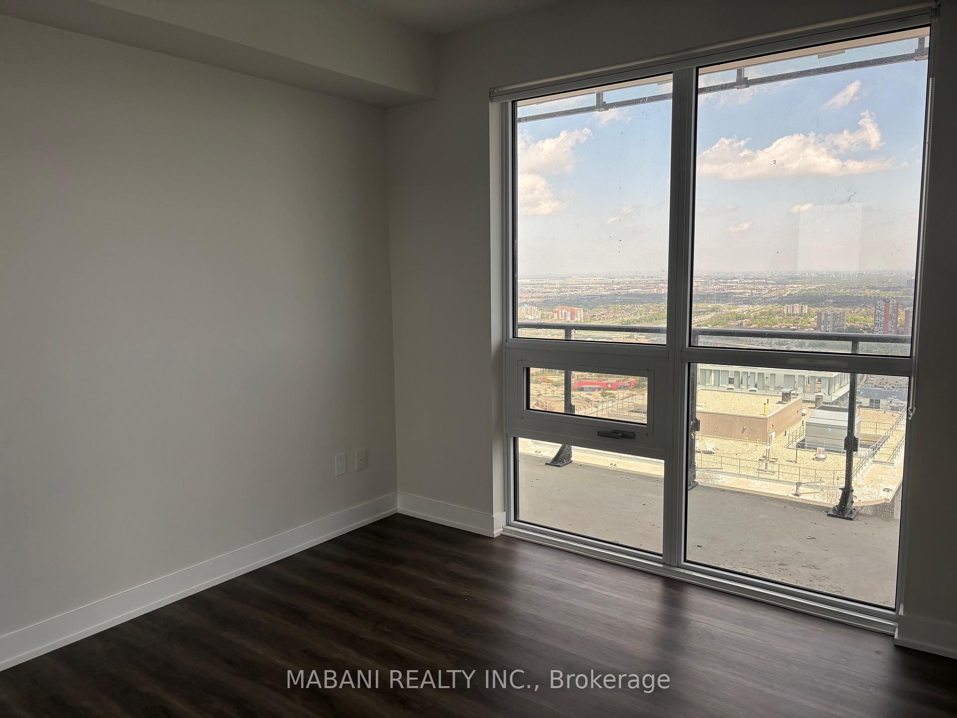 Photo 6 of Unit 4303, 430 Square One Drive, Mississauga, Creditview — HOMEH