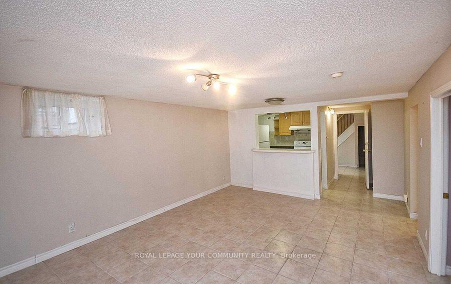 Photo 5 of Unit Lower, 25 Rockport Crescent, Richmond Hill, Crosby — HOMEH