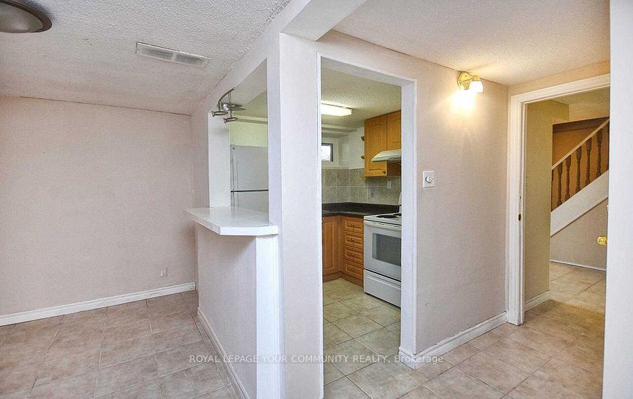 Photo 6 of Unit Lower, 25 Rockport Crescent, Richmond Hill, Crosby — HOMEH