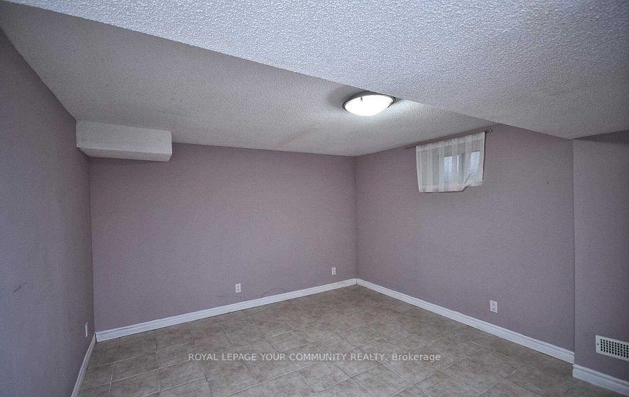 Photo 9 of Unit Lower, 25 Rockport Crescent, Richmond Hill, Crosby — HOMEH