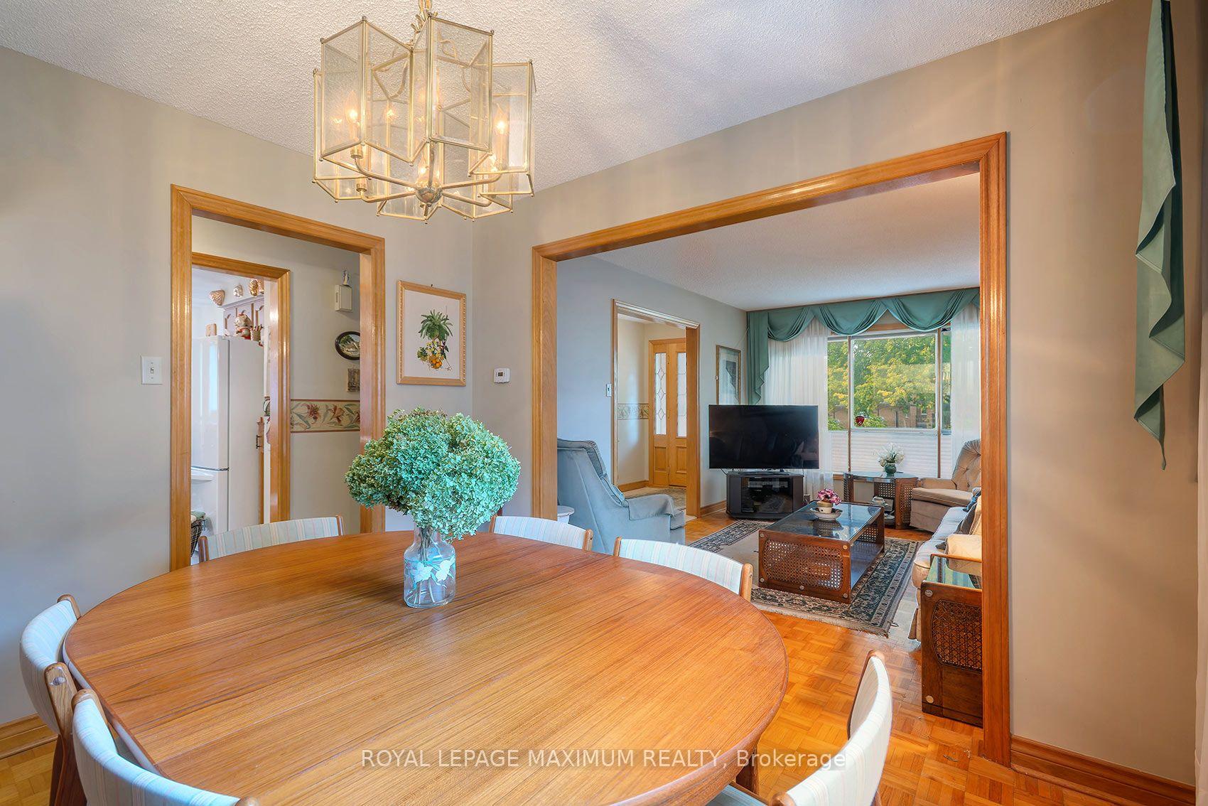Photo 15 of 114 Beechnut Road, Vaughan, West Woodbridge — HOMEH