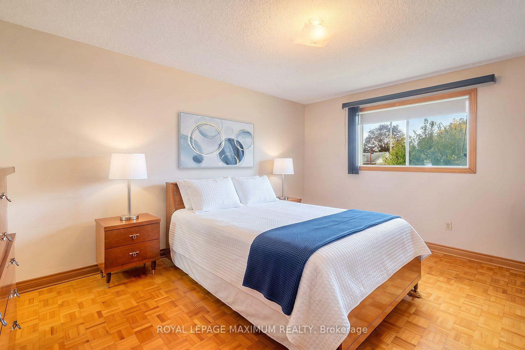 Photo 16 of 114 Beechnut Road, Vaughan, West Woodbridge — HOMEH