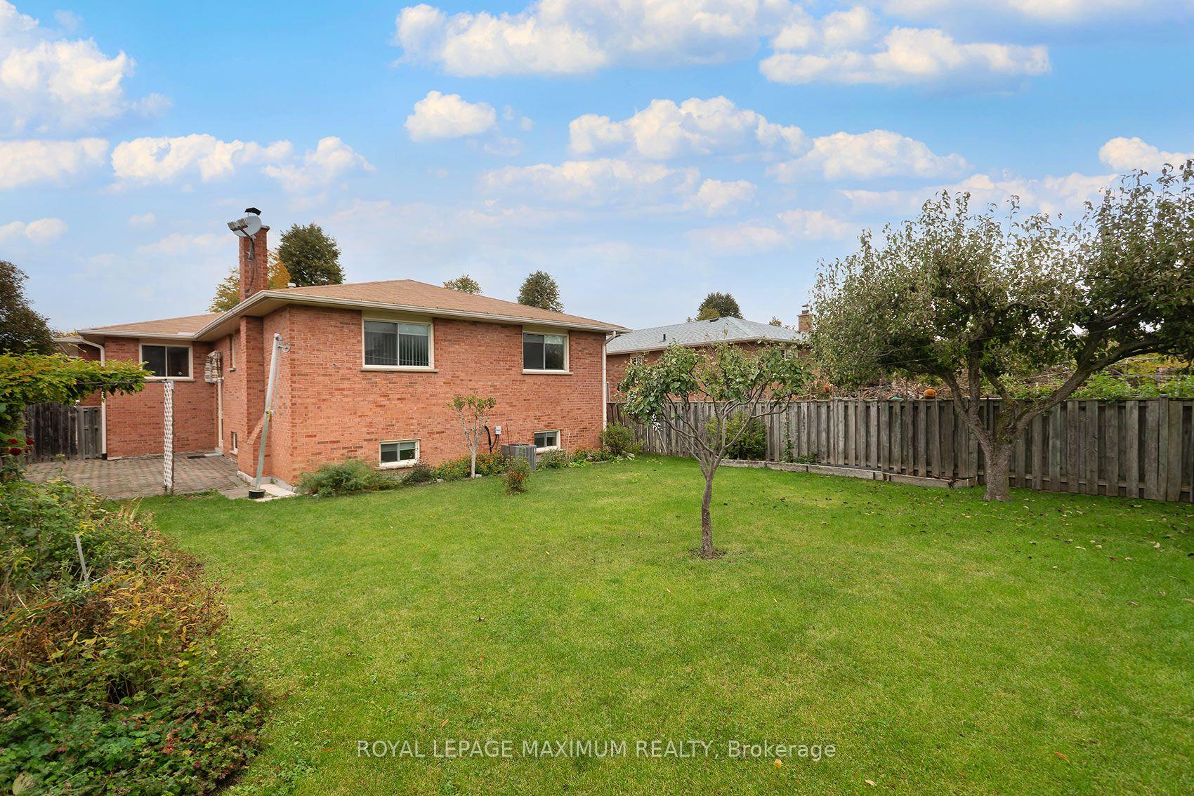 Photo 37 of 114 Beechnut Road, Vaughan, West Woodbridge — HOMEH