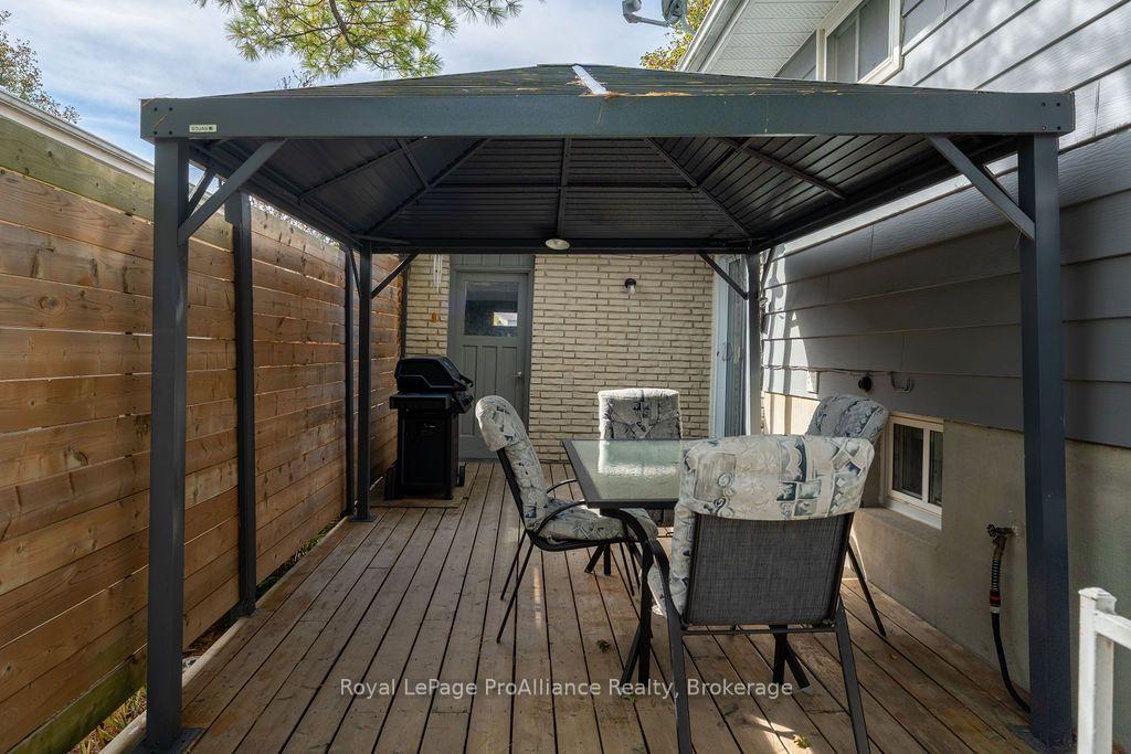 Photo 24 of 159 Singleton Drive, Belleville, Belleville Ward — HOMEH
