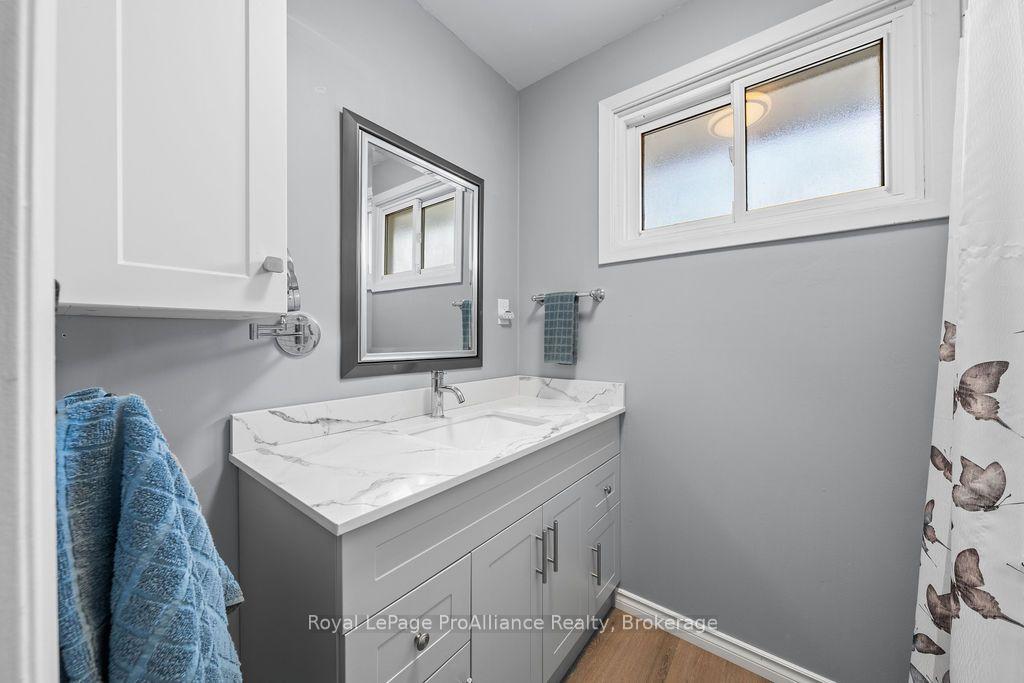 Photo 32 of 159 Singleton Drive, Belleville, Belleville Ward — HOMEH