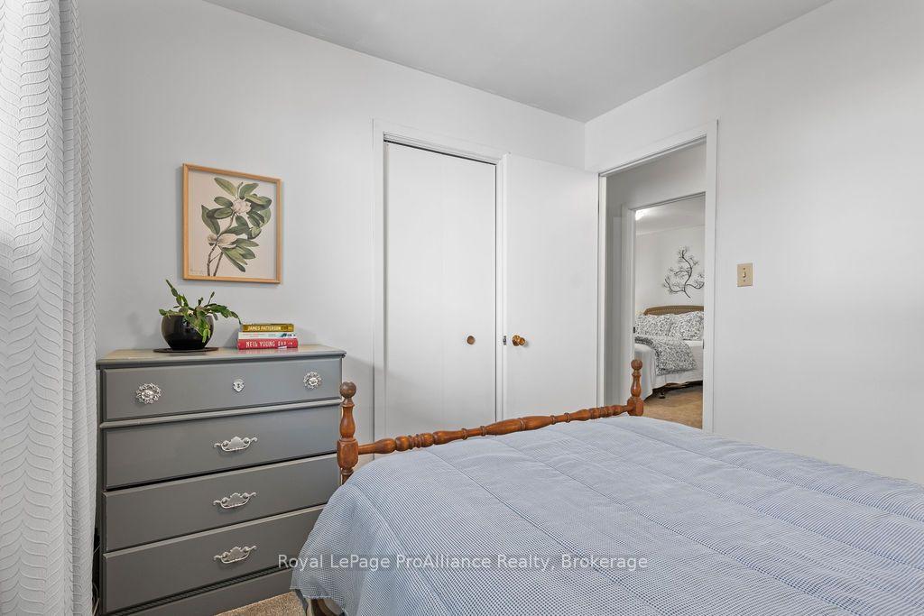 Photo 34 of 159 Singleton Drive, Belleville, Belleville Ward — HOMEH