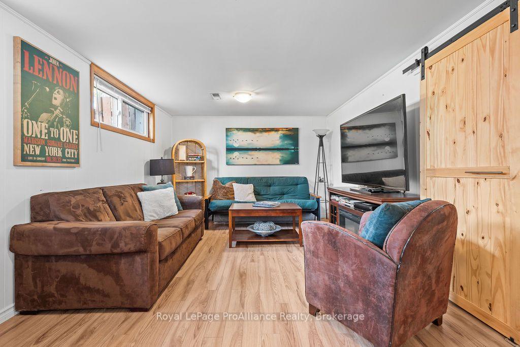 Photo 40 of 159 Singleton Drive, Belleville, Belleville Ward — HOMEH
