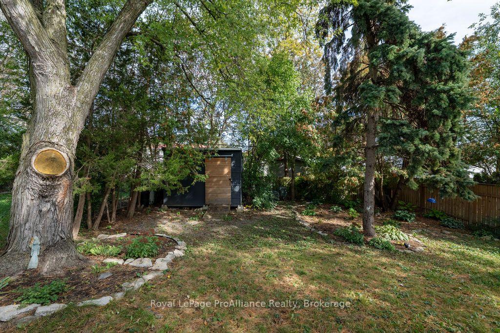 Photo 48 of 159 Singleton Drive, Belleville, Belleville Ward — HOMEH