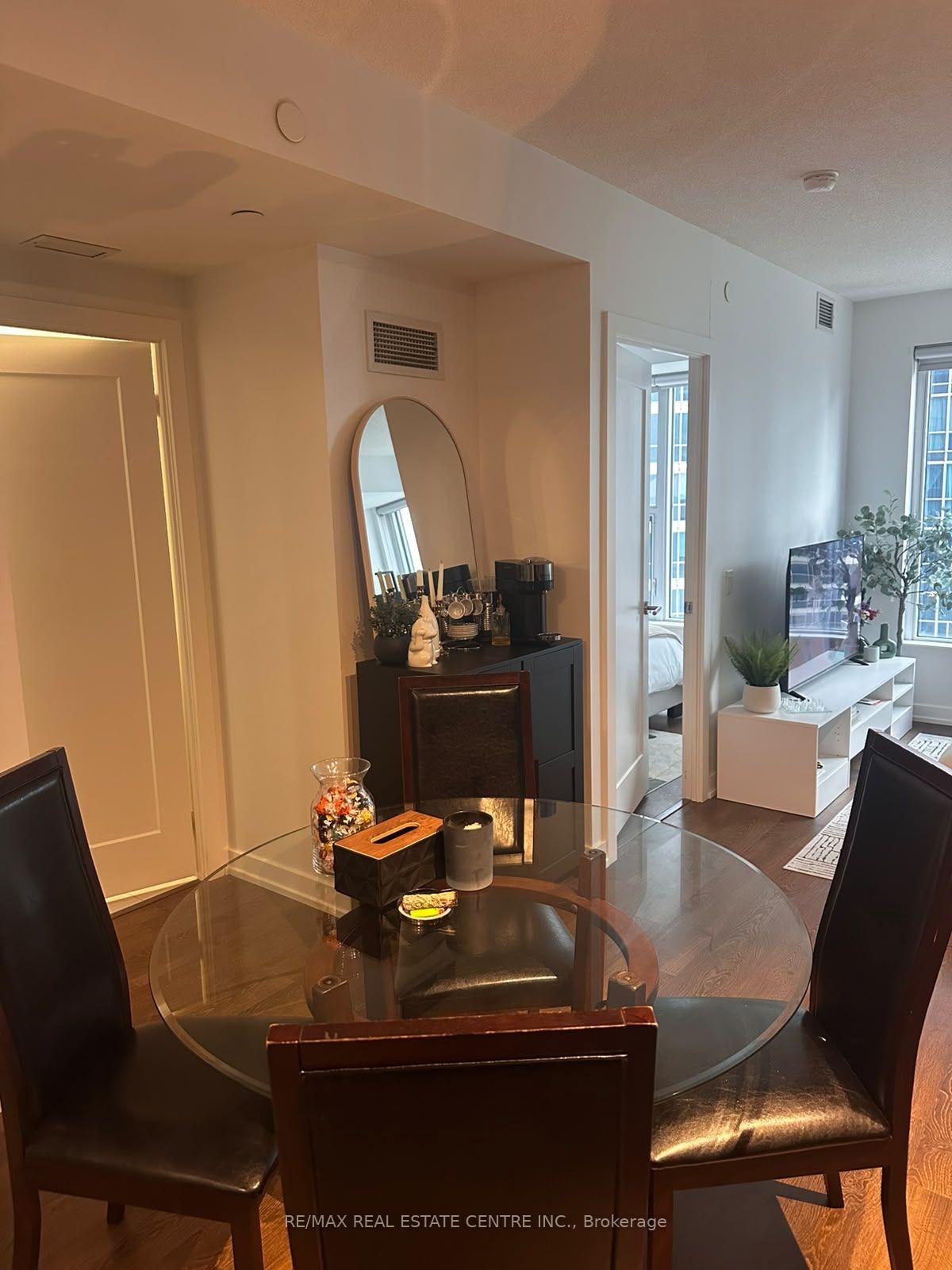 Photo 10 of Unit 2008, 10 York Street, Toronto, Waterfront Communities — HOMEH