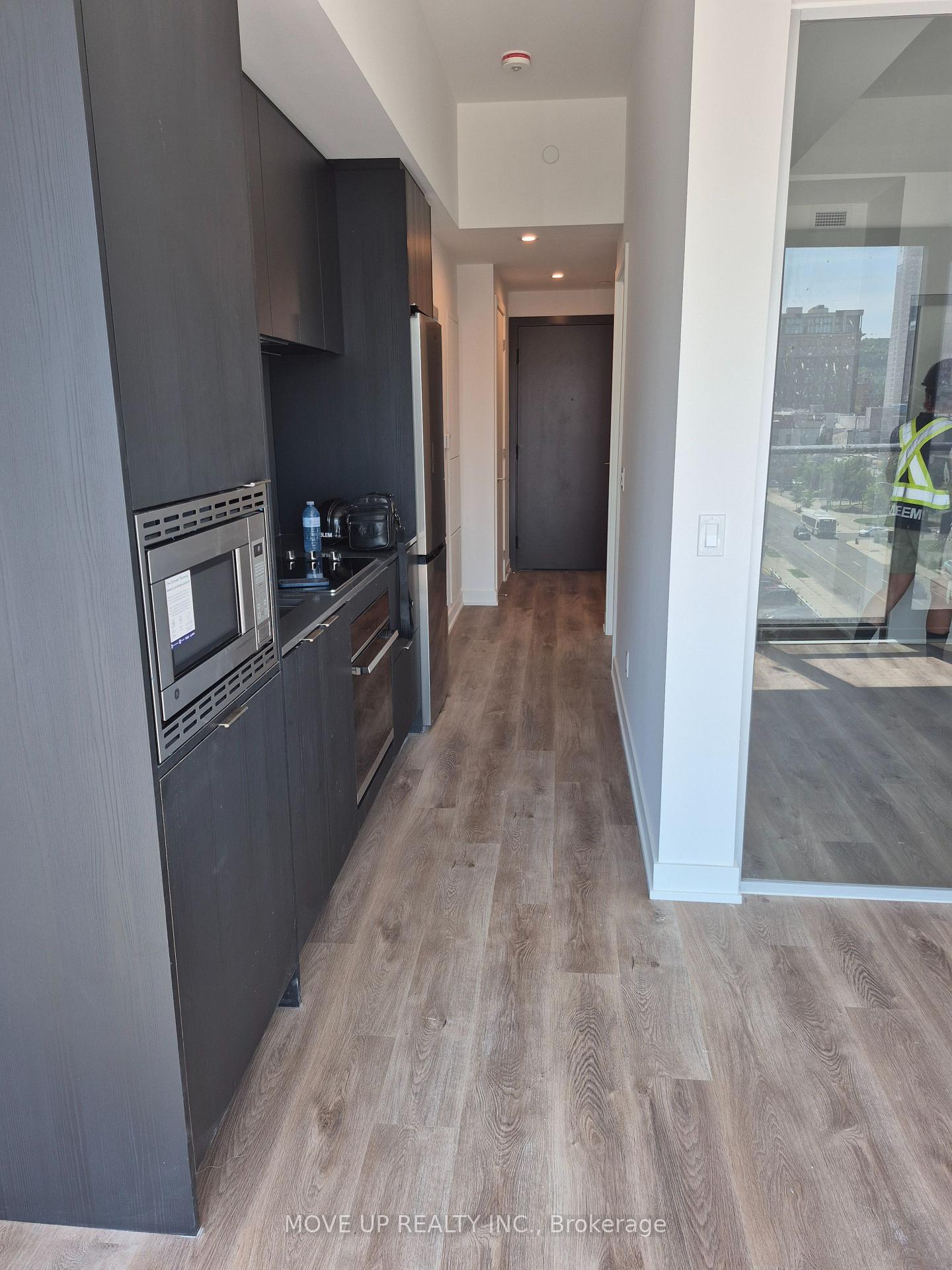 Photo 2 of Unit 707, 91 John Street N, Hamilton, Corktown — HOMEH