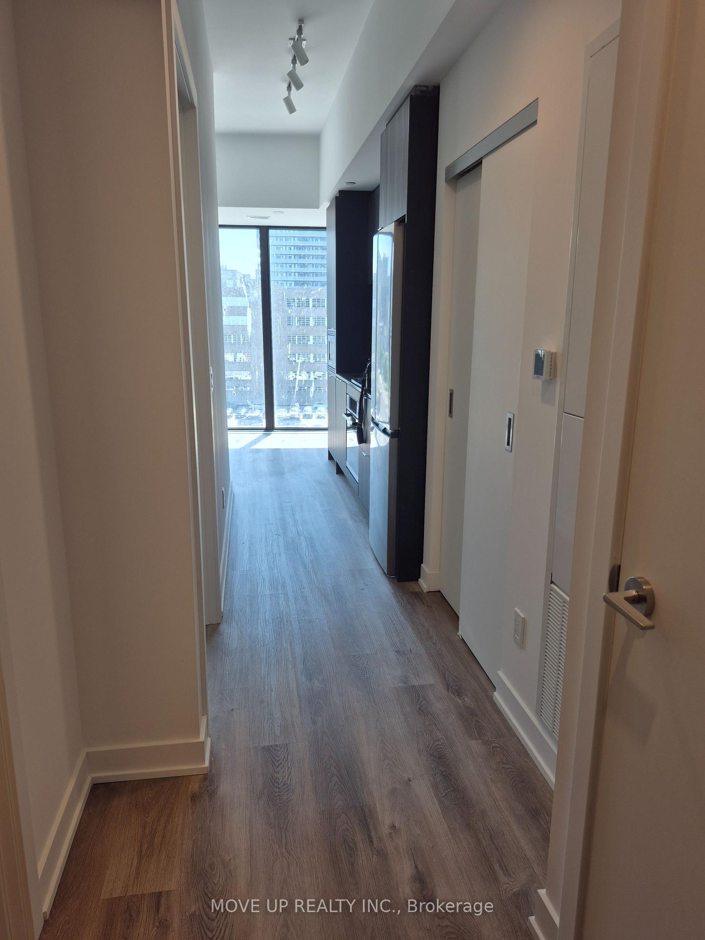 Photo 4 of Unit 707, 91 John Street N, Hamilton, Corktown — HOMEH