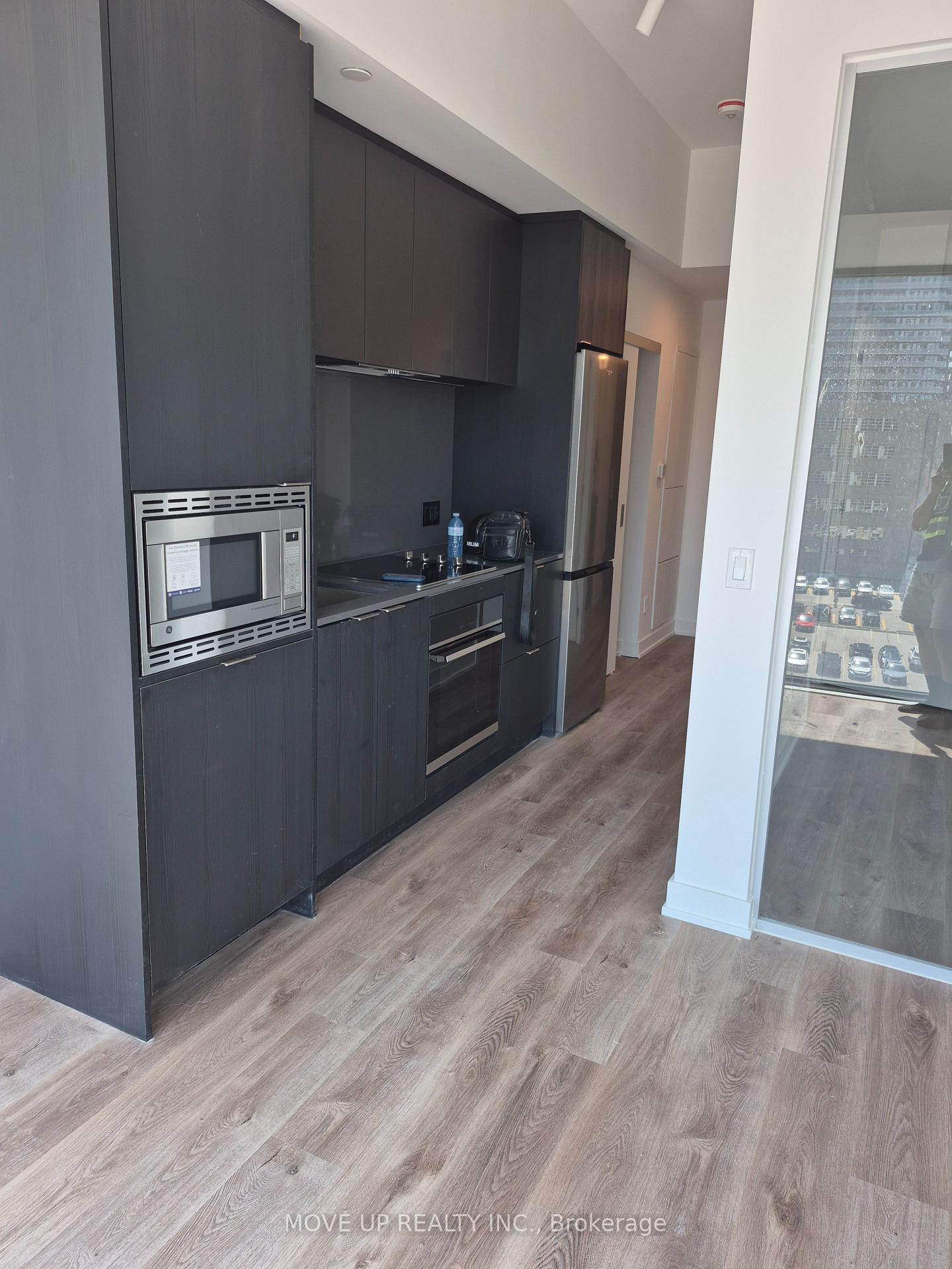 Photo 6 of Unit 707, 91 John Street N, Hamilton, Corktown — HOMEH