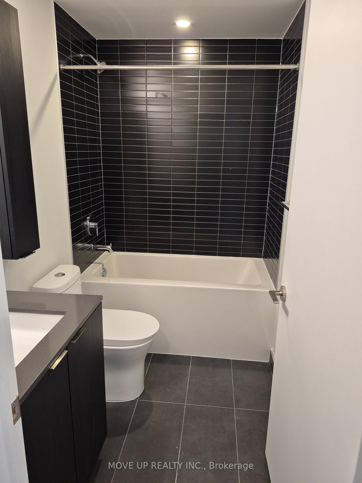 Photo 11 of Unit 707, 91 John Street N, Hamilton, Corktown — HOMEH