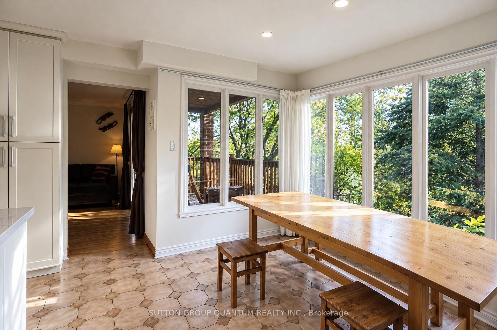 Photo 7 of 5254 Charnwood Crescent, Mississauga, East Credit — HOMEH