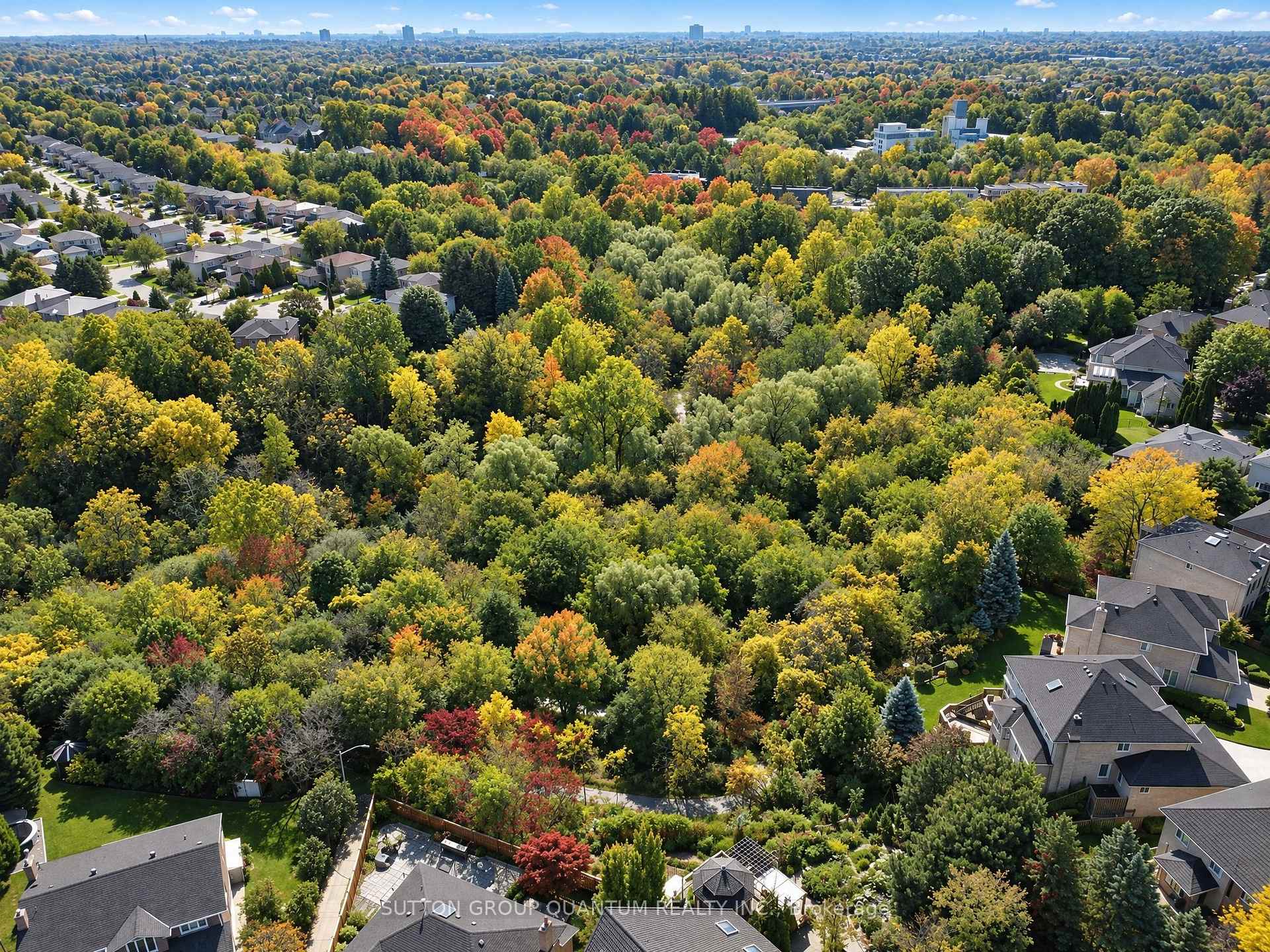Photo 44 of 5254 Charnwood Crescent, Mississauga, East Credit — HOMEH