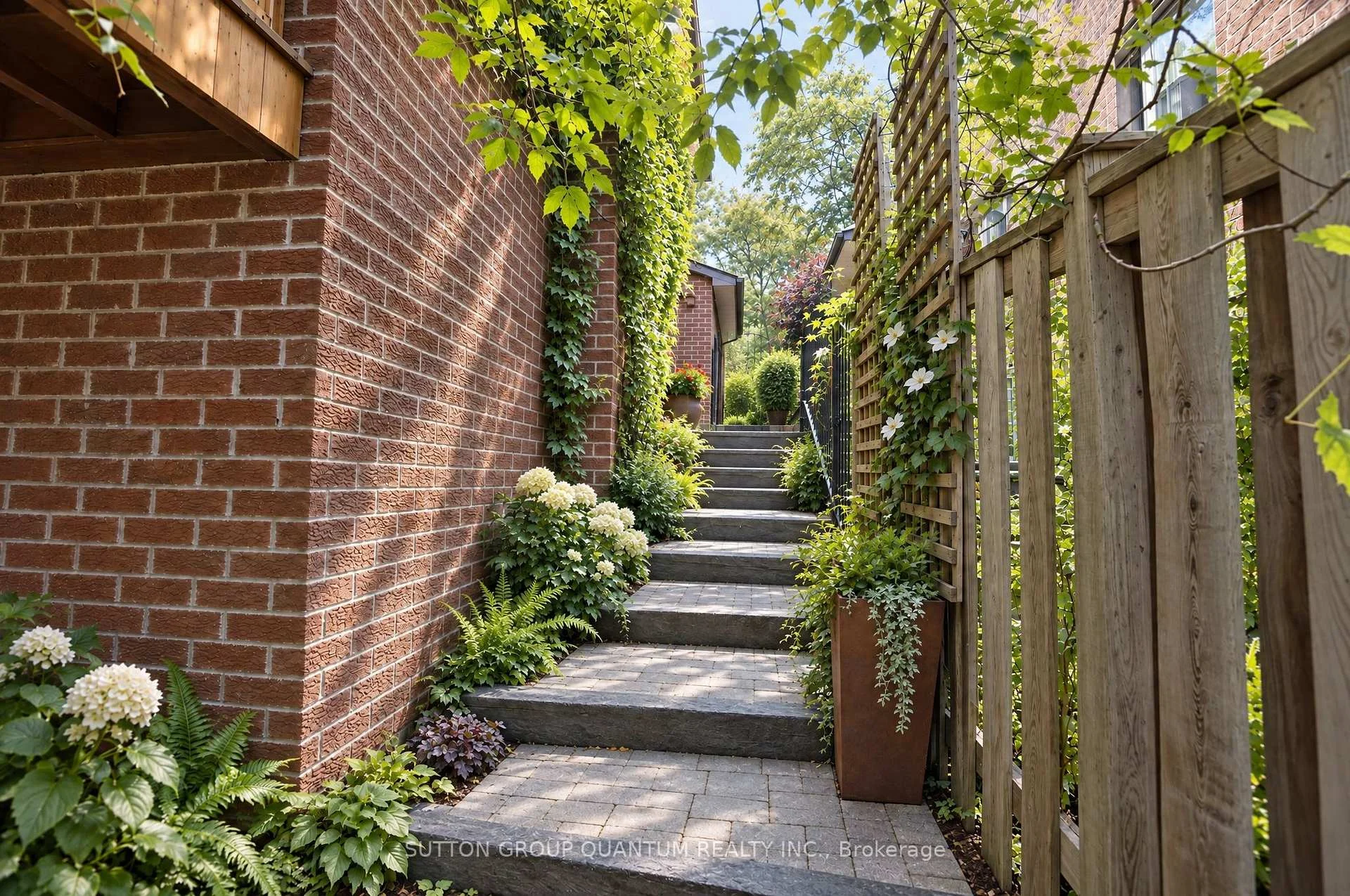 Photo 53 of 5254 Charnwood Crescent, Mississauga, East Credit — HOMEH