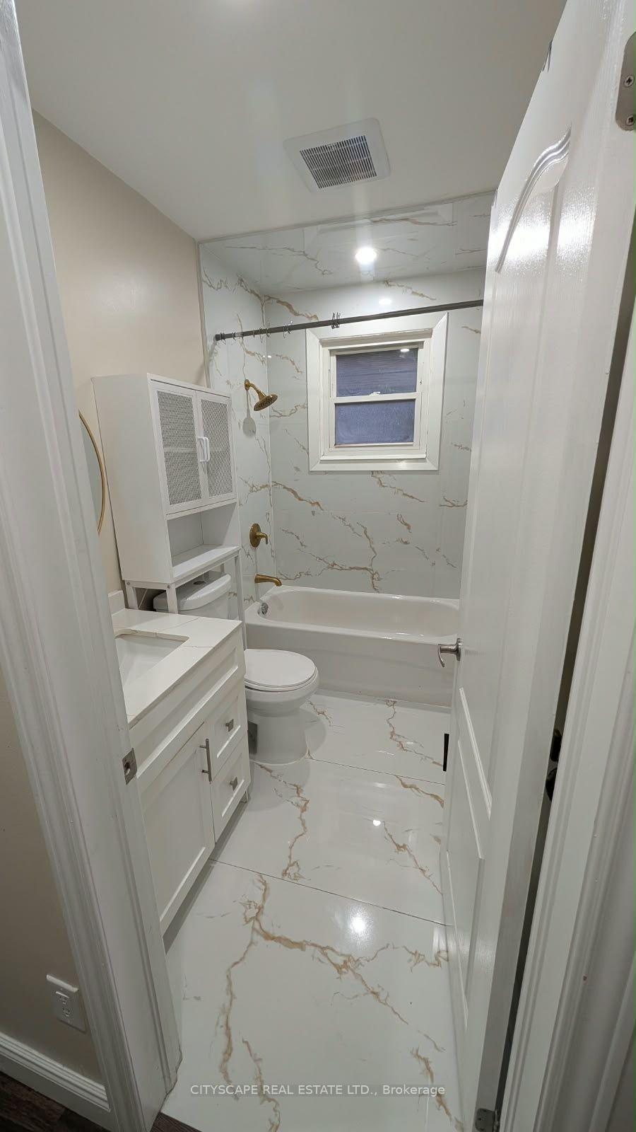 Photo 17 of Unit Main, 57 Clarendon Avenue, Hamilton, Balfour — HOMEH