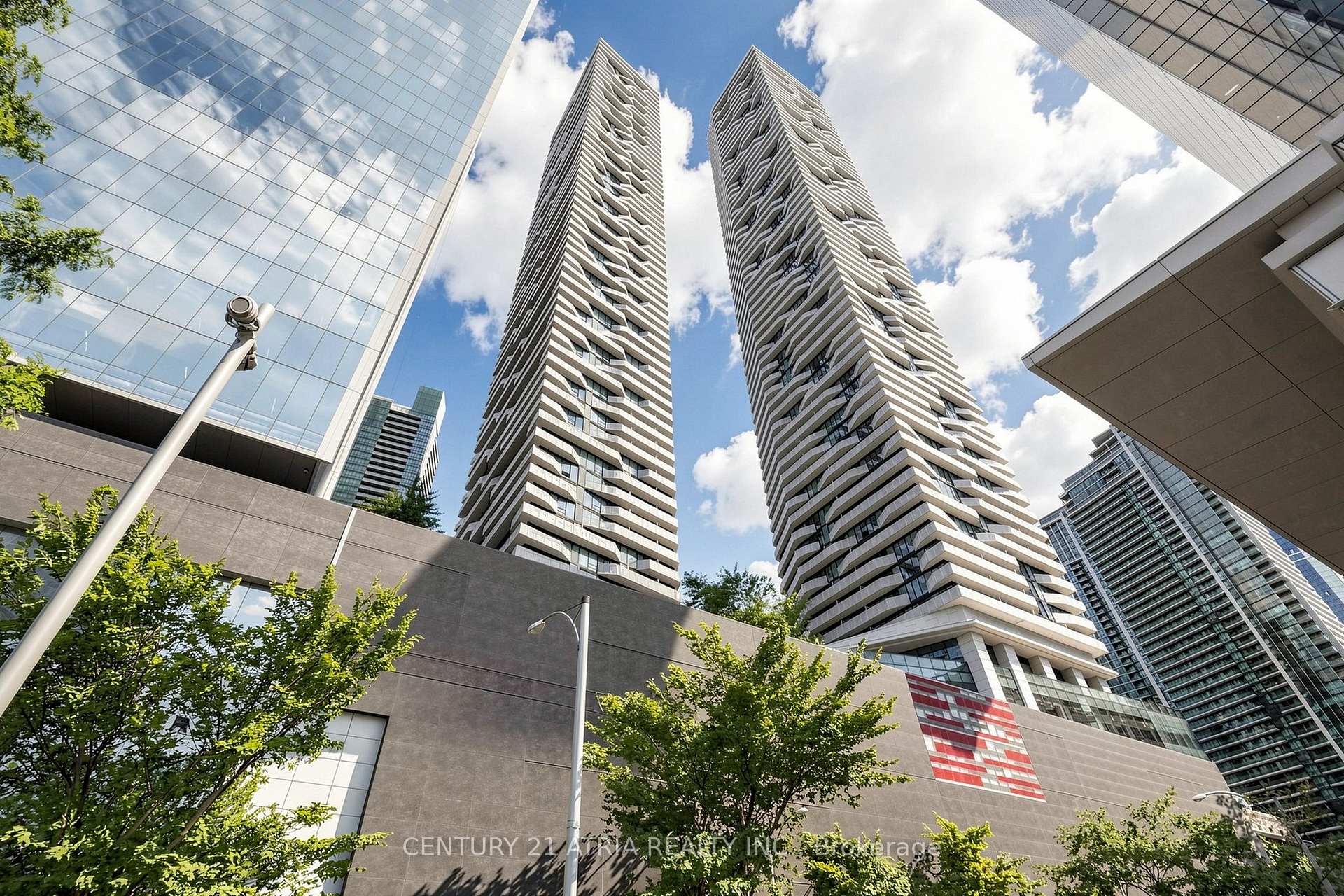 Photo of Unit 5205, 88 Harbour Street