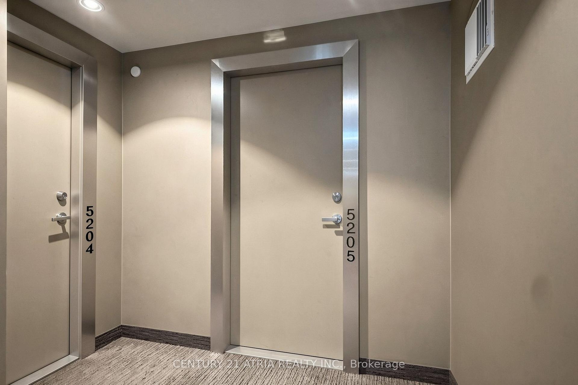 Photo 9 of Unit 5205, 88 Harbour Street, Toronto, Waterfront Communities — HOMEH