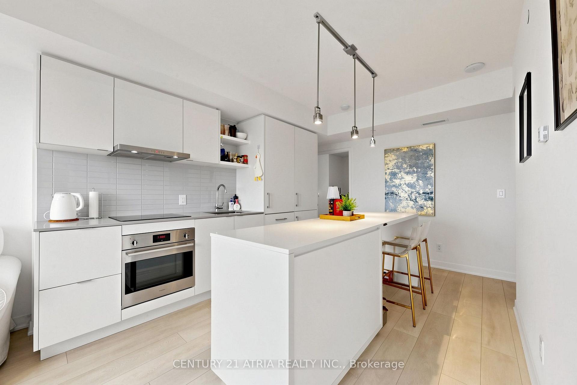 Photo 14 of Unit 5205, 88 Harbour Street, Toronto, Waterfront Communities — HOMEH