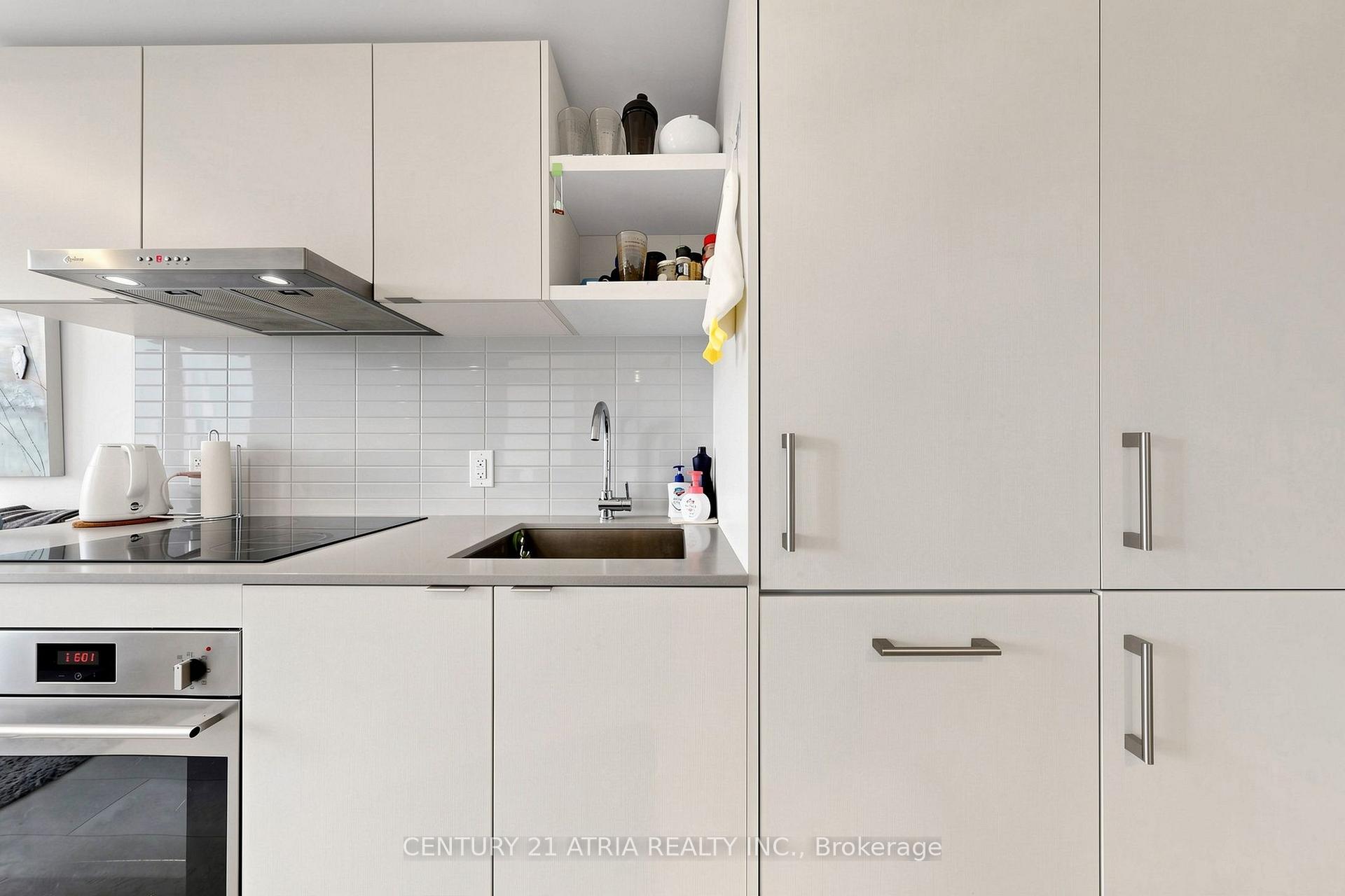 Photo 18 of Unit 5205, 88 Harbour Street, Toronto, Waterfront Communities — HOMEH