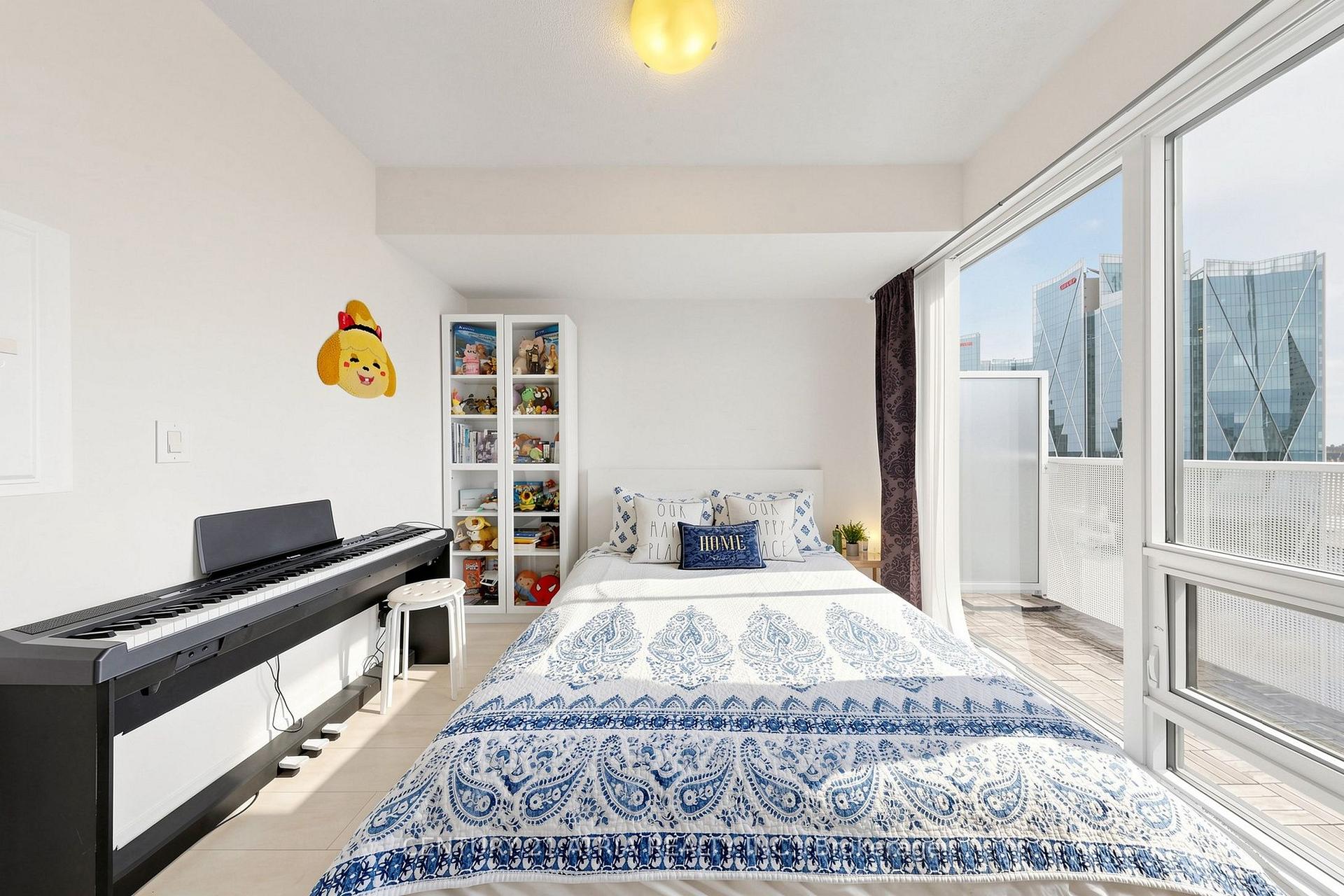Photo 20 of Unit 5205, 88 Harbour Street, Toronto, Waterfront Communities — HOMEH