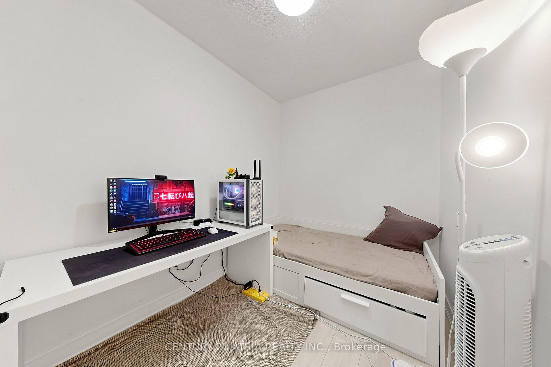 Photo 21 of Unit 5205, 88 Harbour Street, Toronto, Waterfront Communities — HOMEH