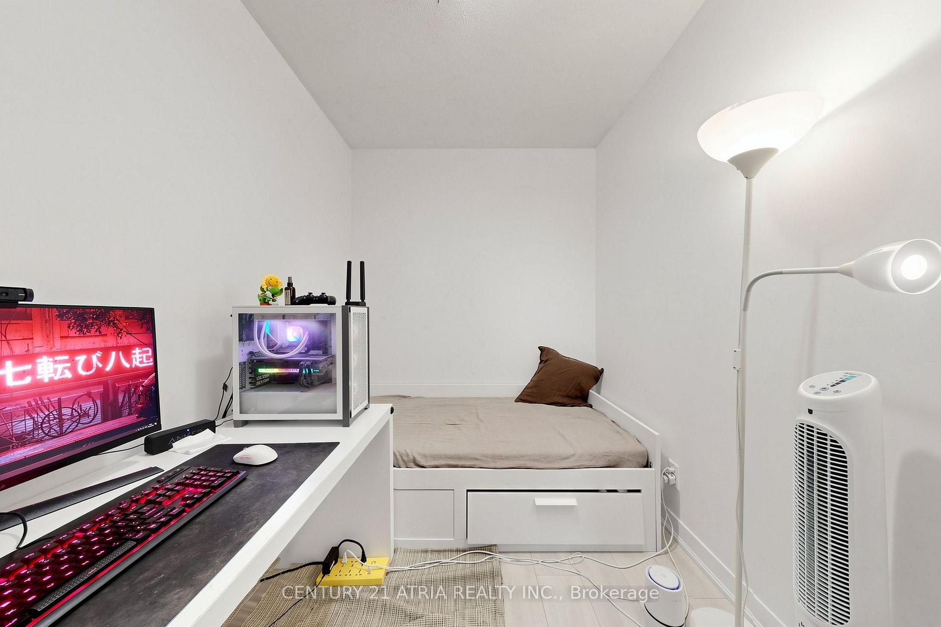 Photo 22 of Unit 5205, 88 Harbour Street, Toronto, Waterfront Communities — HOMEH