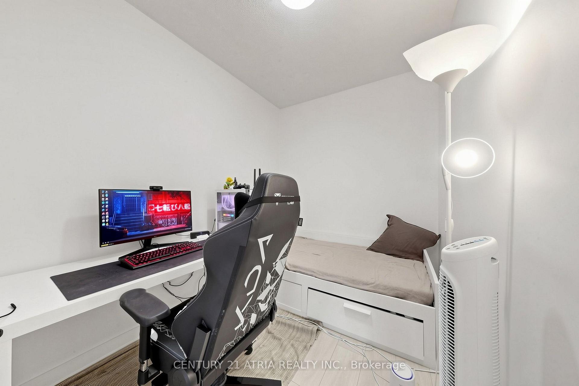 Photo 23 of Unit 5205, 88 Harbour Street, Toronto, Waterfront Communities — HOMEH