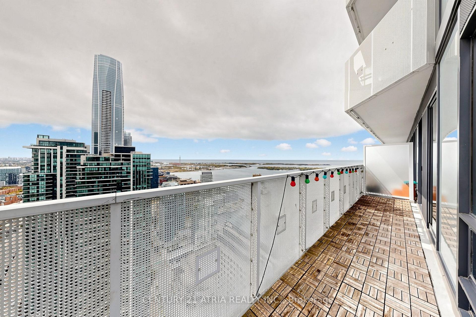 Photo 28 of Unit 5205, 88 Harbour Street, Toronto, Waterfront Communities — HOMEH