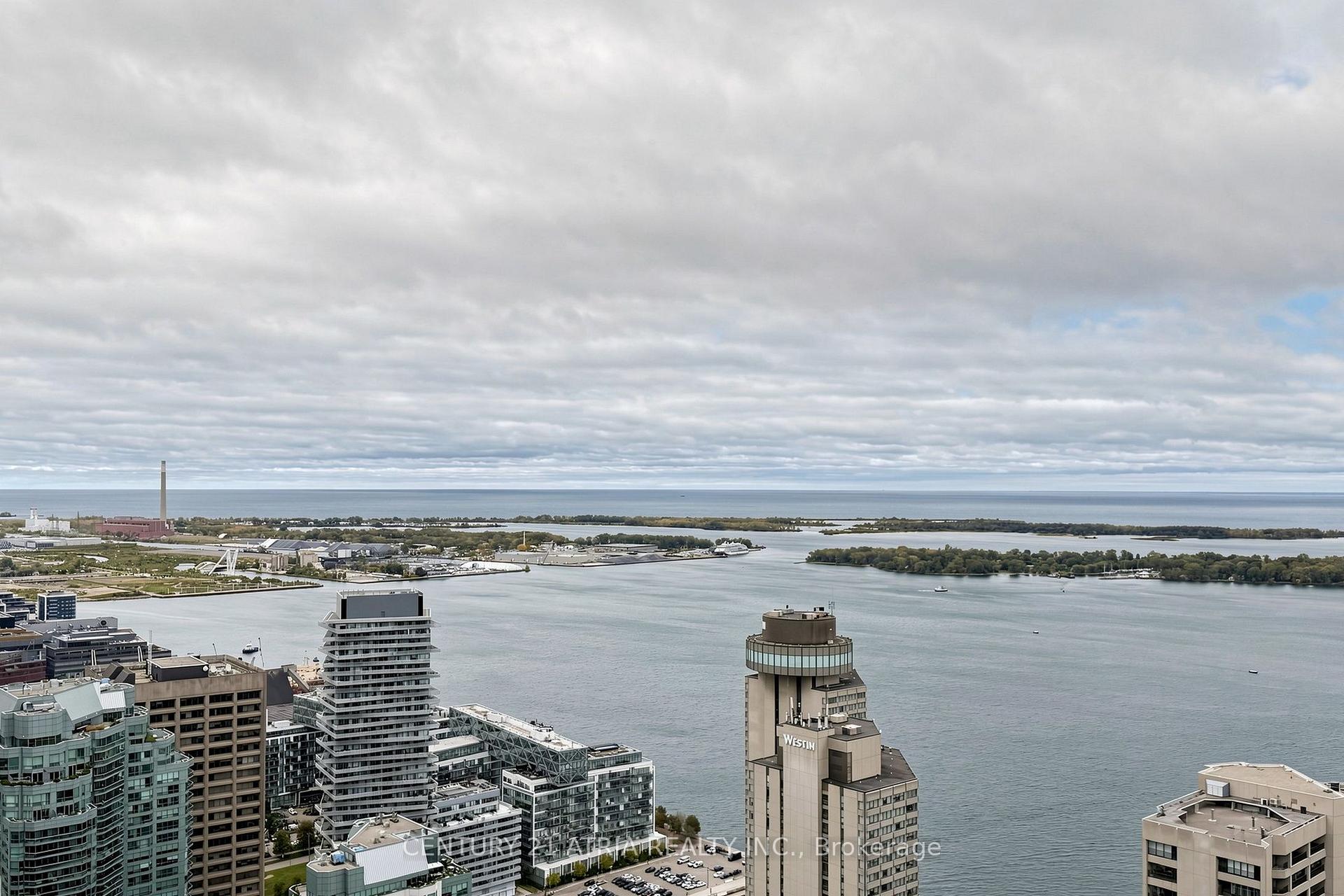 Photo 31 of Unit 5205, 88 Harbour Street, Toronto, Waterfront Communities — HOMEH
