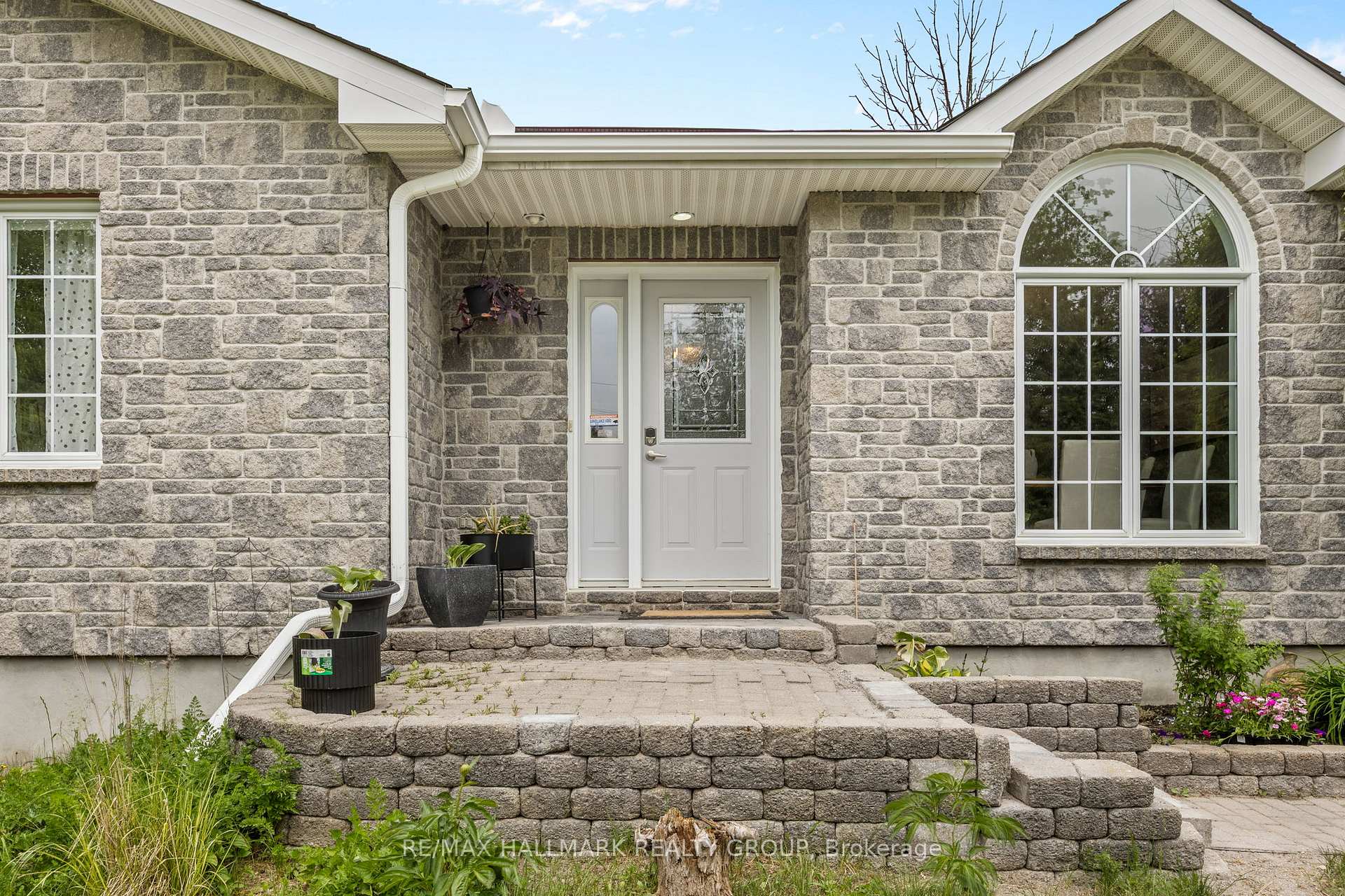 Photo 4 of 520 David Manchester Road, Ottawa, Huntley Ward (South West) — HOMEH