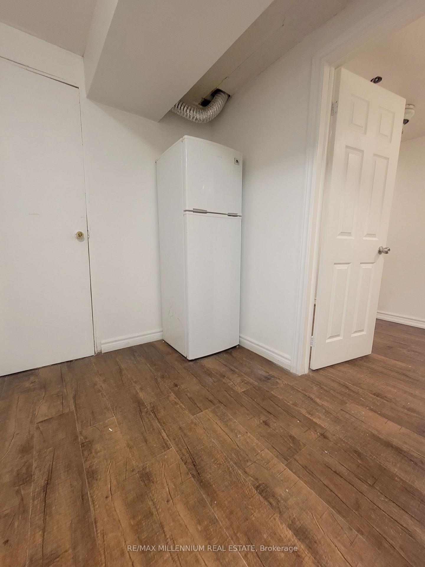 Photo 4 of Unit Lower #2, 66 Overlord Crescent, Scarborough, Malvern — HOMEH