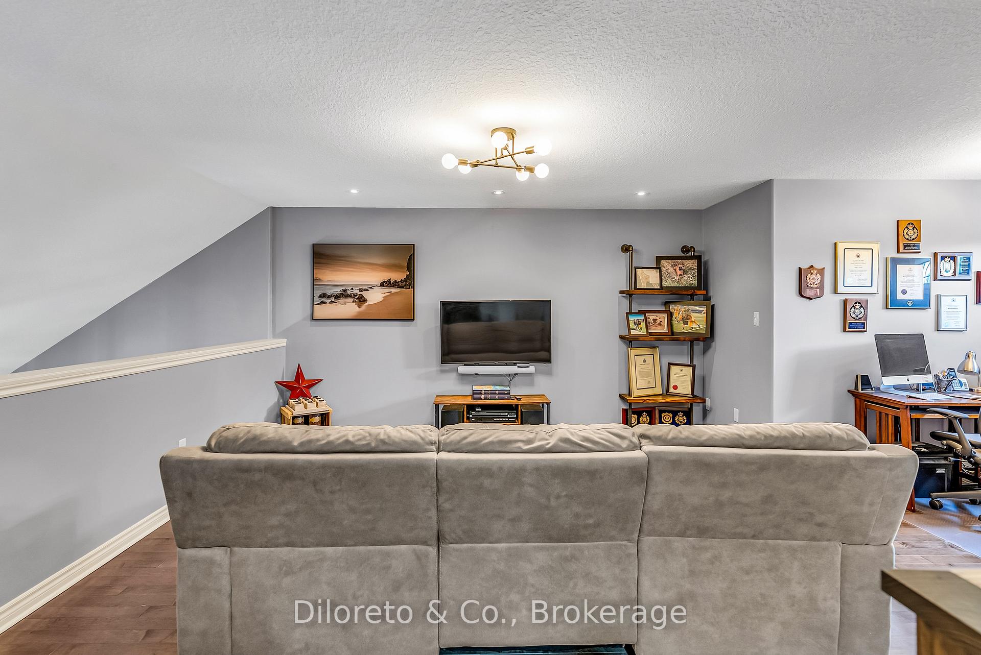 Photo 33 of Unit 19, 12 Annmoore Crescent, Guelph, Pineridge/Westminster Woods — HOMEH