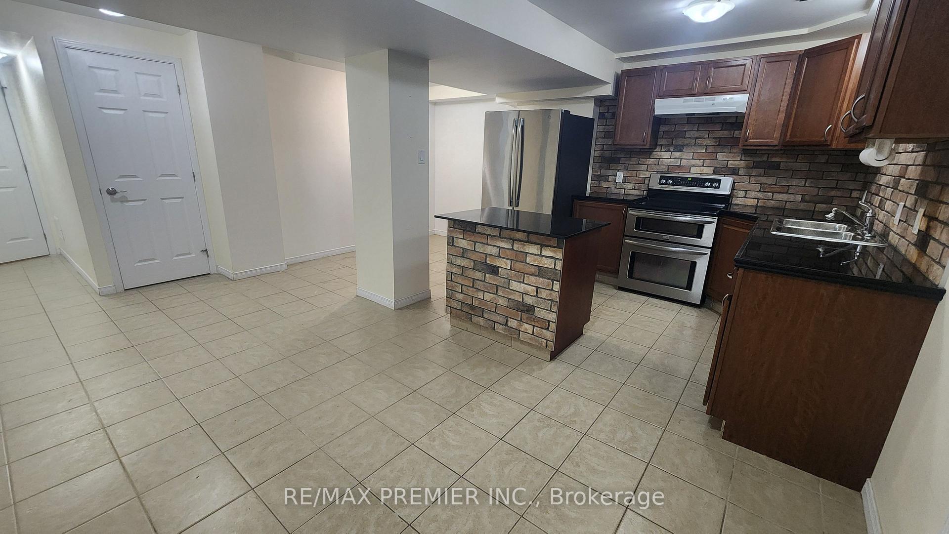 Photo 2 of Unit BASEMENT, 14A Oxbow Court, Vaughan, Vellore Village — HOMEH