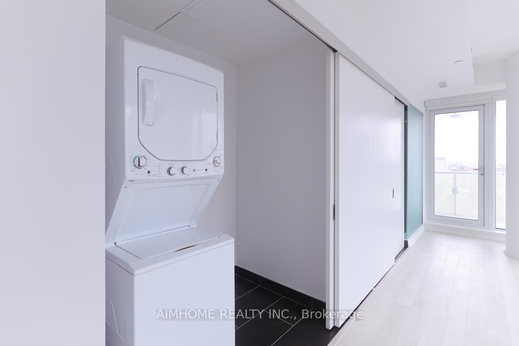 Photo 5 of Unit 1812, 197 Yonge Street, Toronto, Church-Yonge Corridor — HOMEH