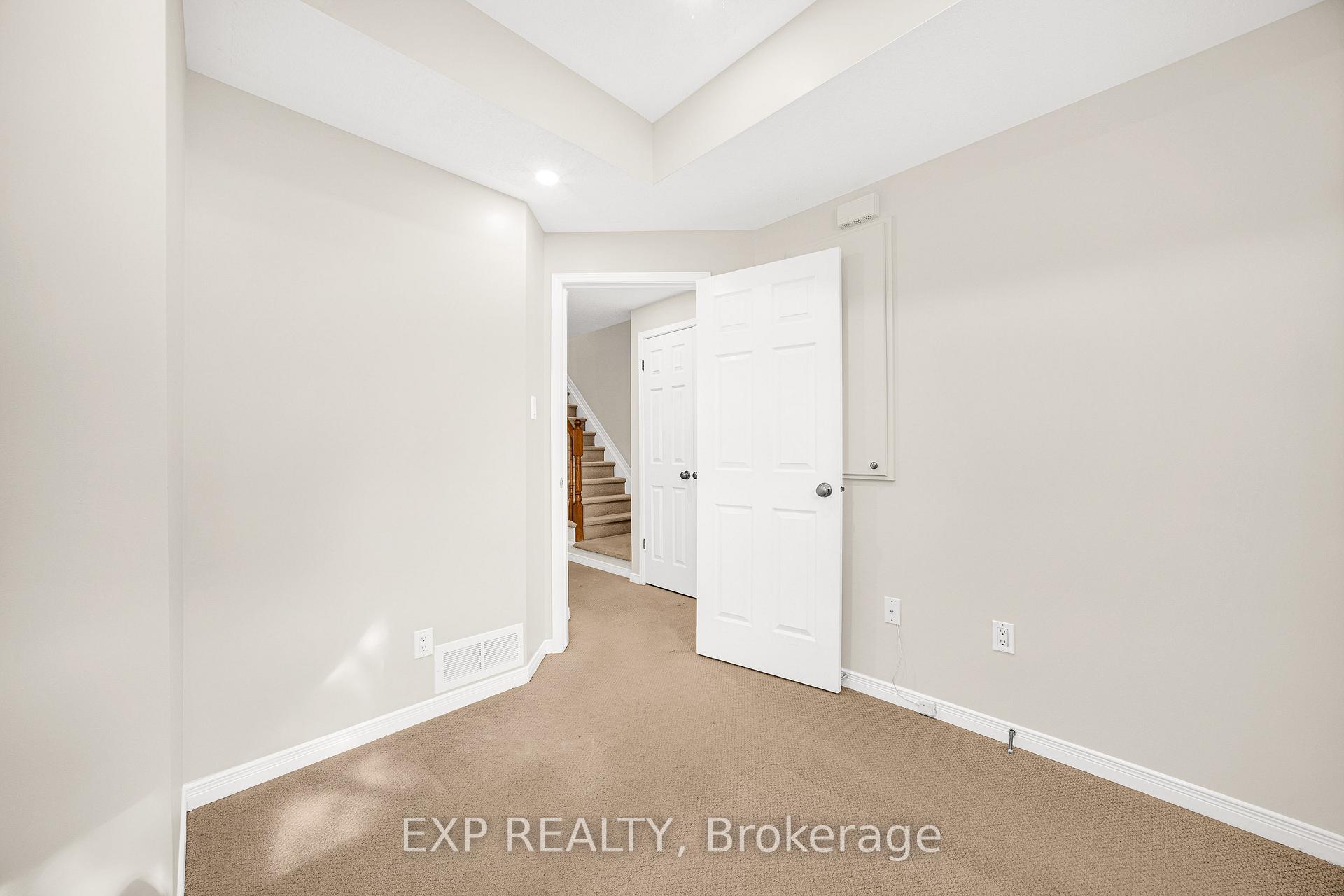 Photo 20 of 1091 Georgeton Private, Ottawa, Manor Park — HOMEH