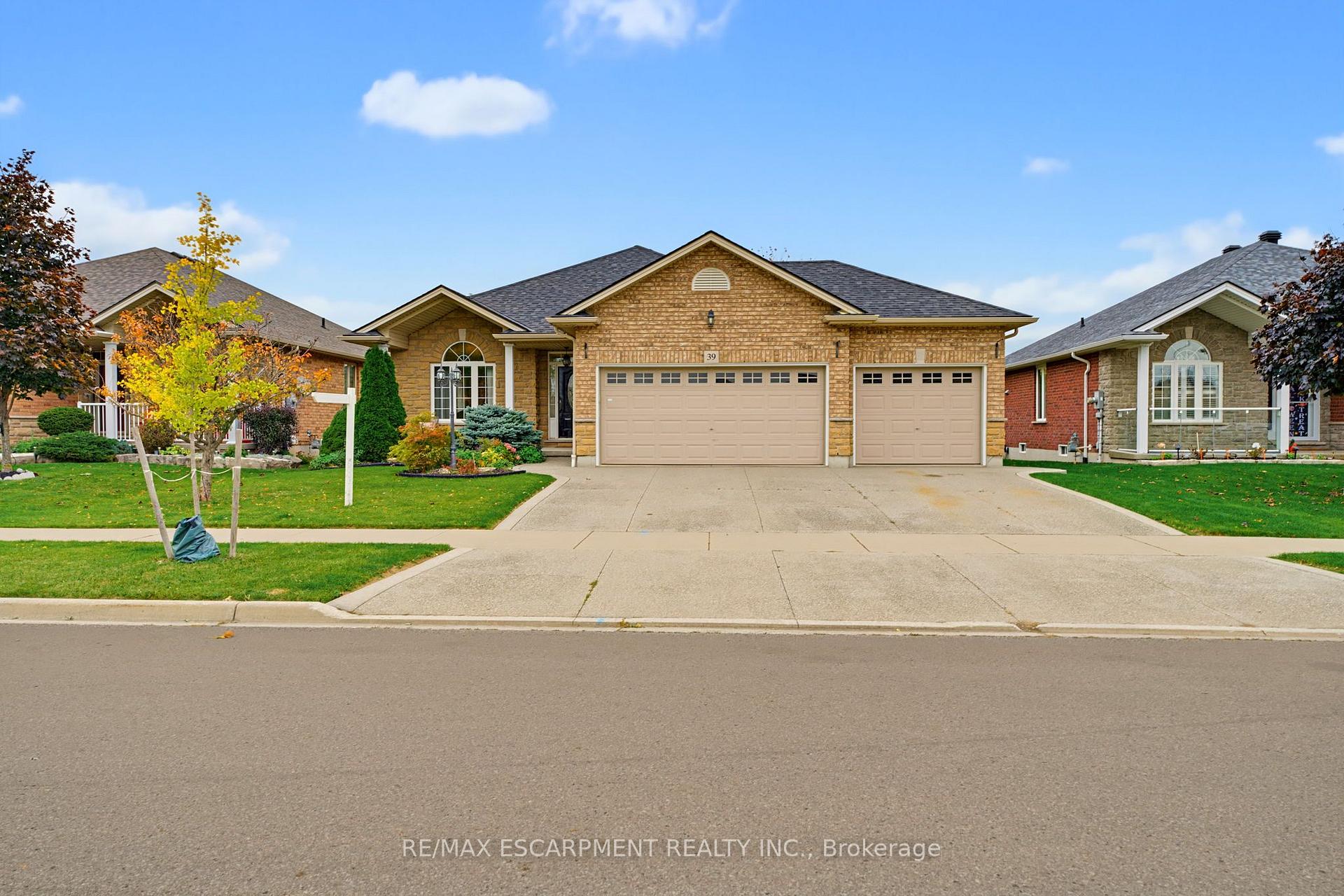 Photo 1 of 39 Oak Crescent, Haldimand — HOMEH