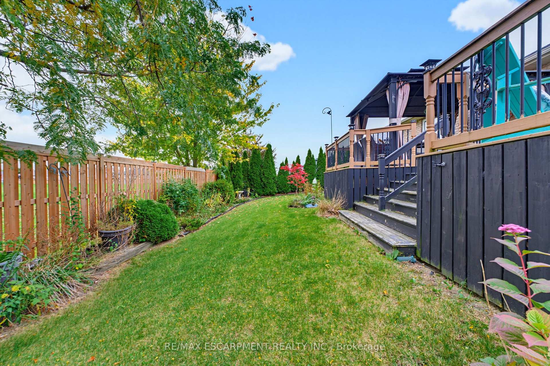 Photo 33 of 39 Oak Crescent, Haldimand — HOMEH
