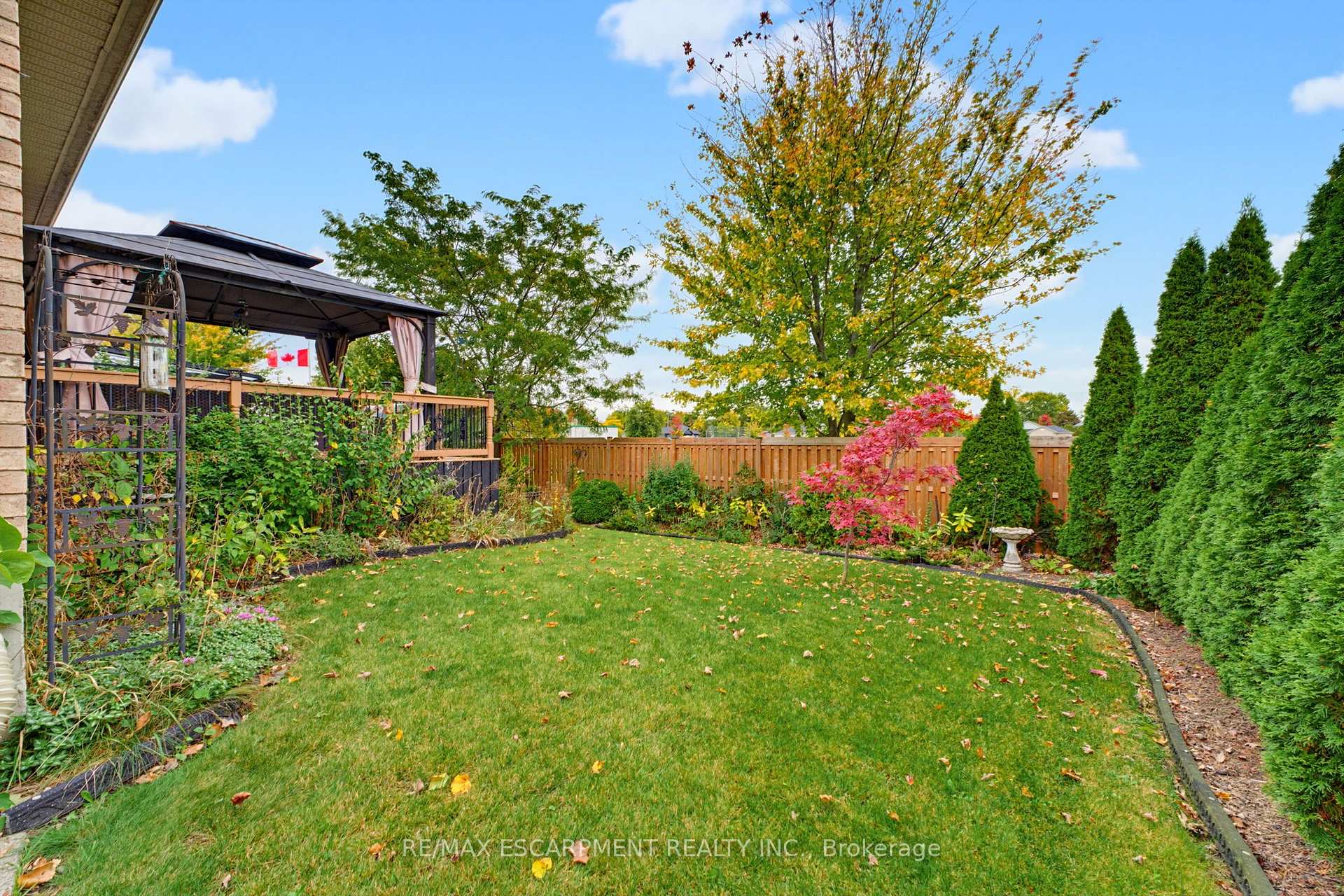 Photo 34 of 39 Oak Crescent, Haldimand — HOMEH
