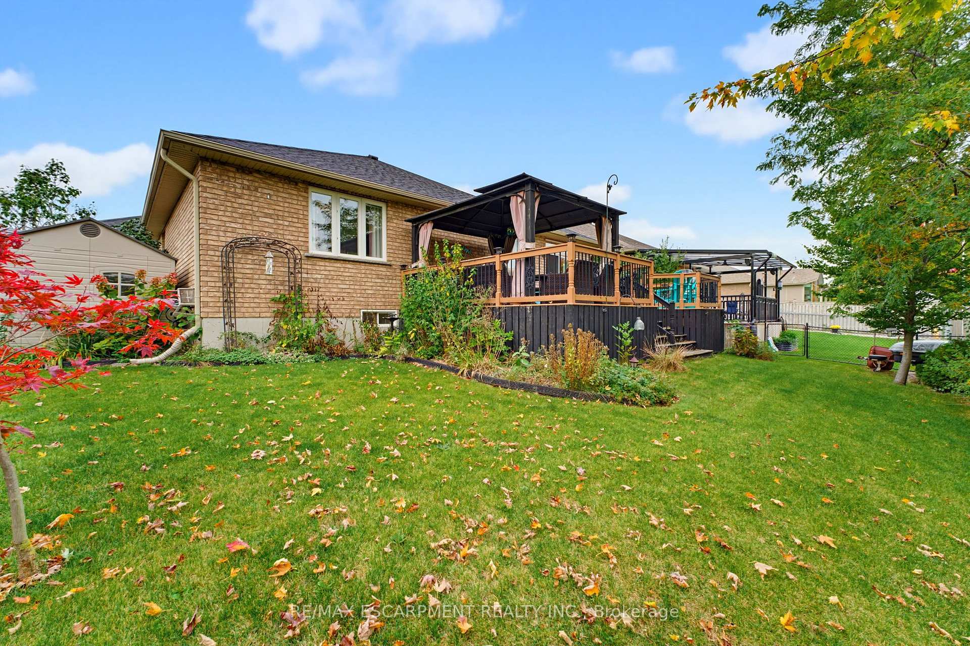 Photo 35 of 39 Oak Crescent, Haldimand — HOMEH