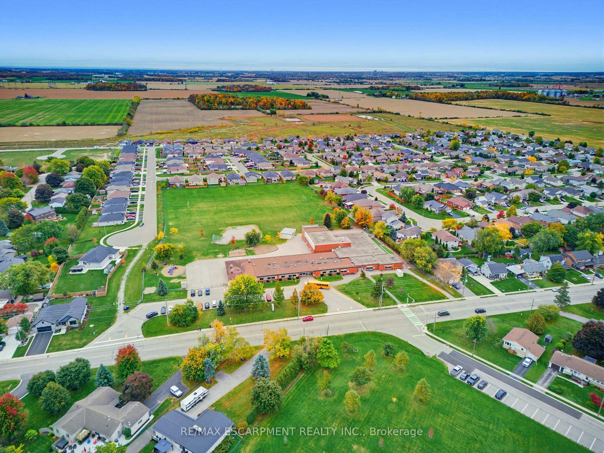 Photo 47 of 39 Oak Crescent, Haldimand — HOMEH