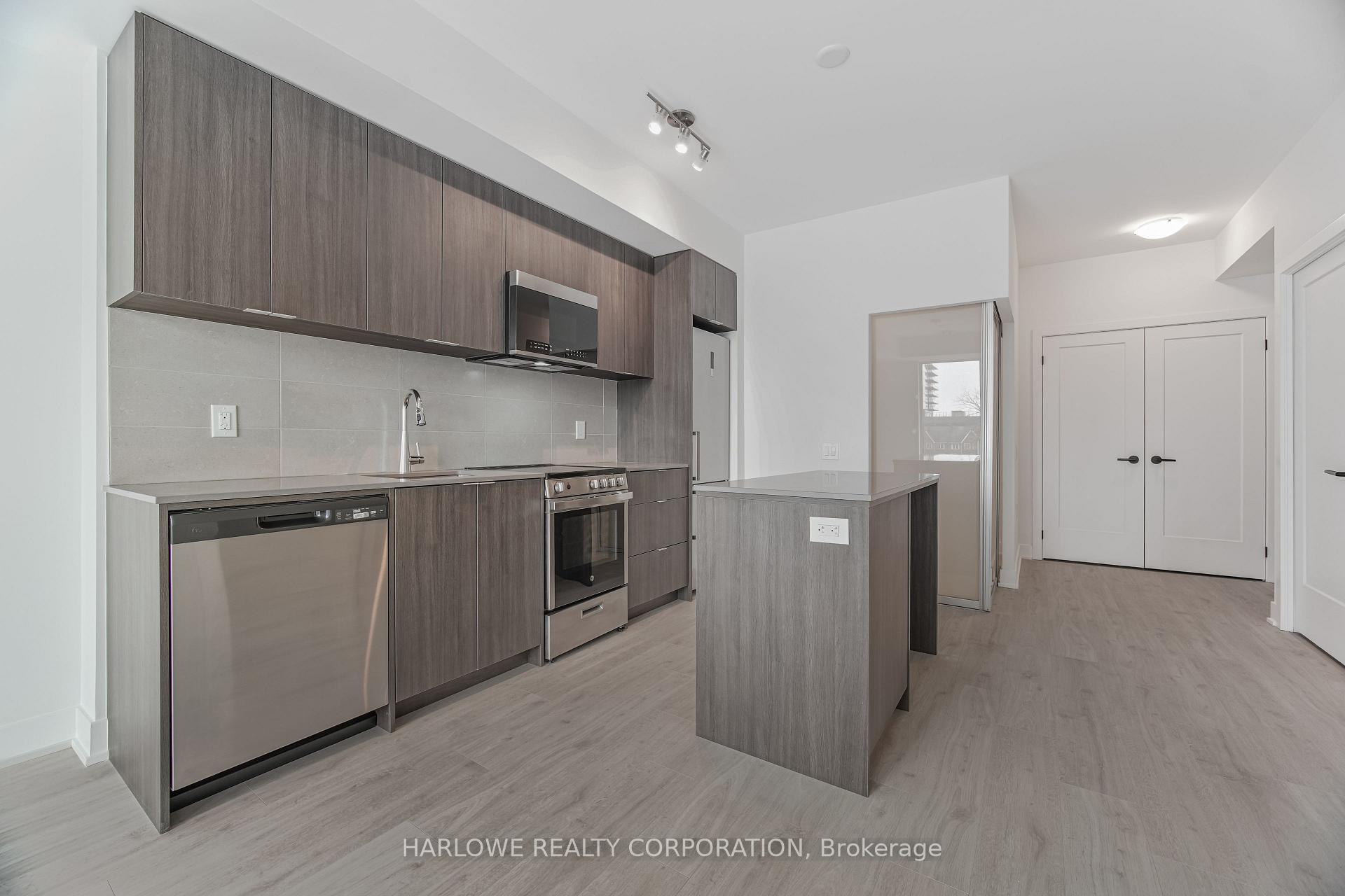 Photo of Unit 308, 2088 James Street