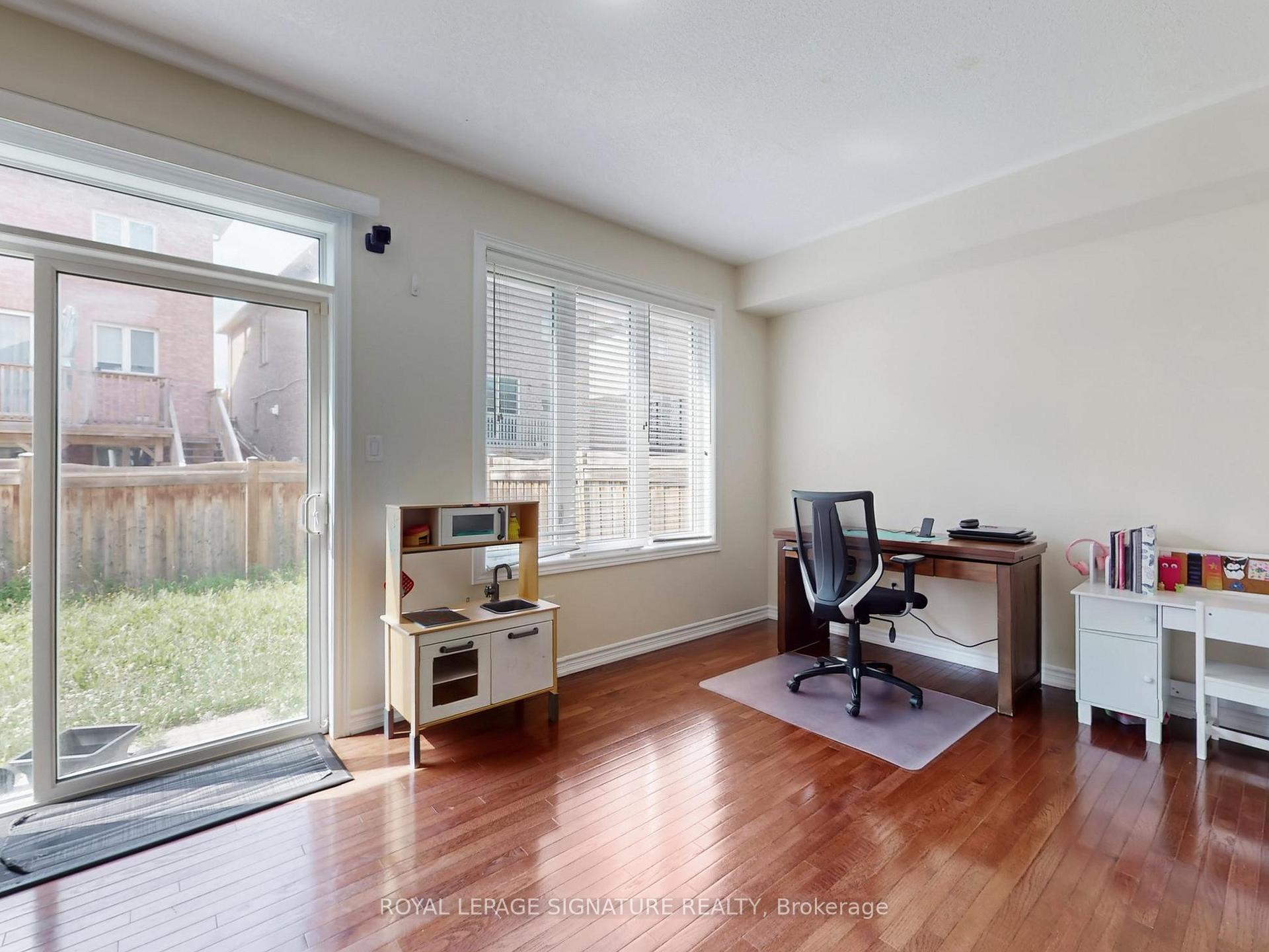 Photo 9 of 30 Walbrook Road, Brampton, Credit Valley — HOMEH