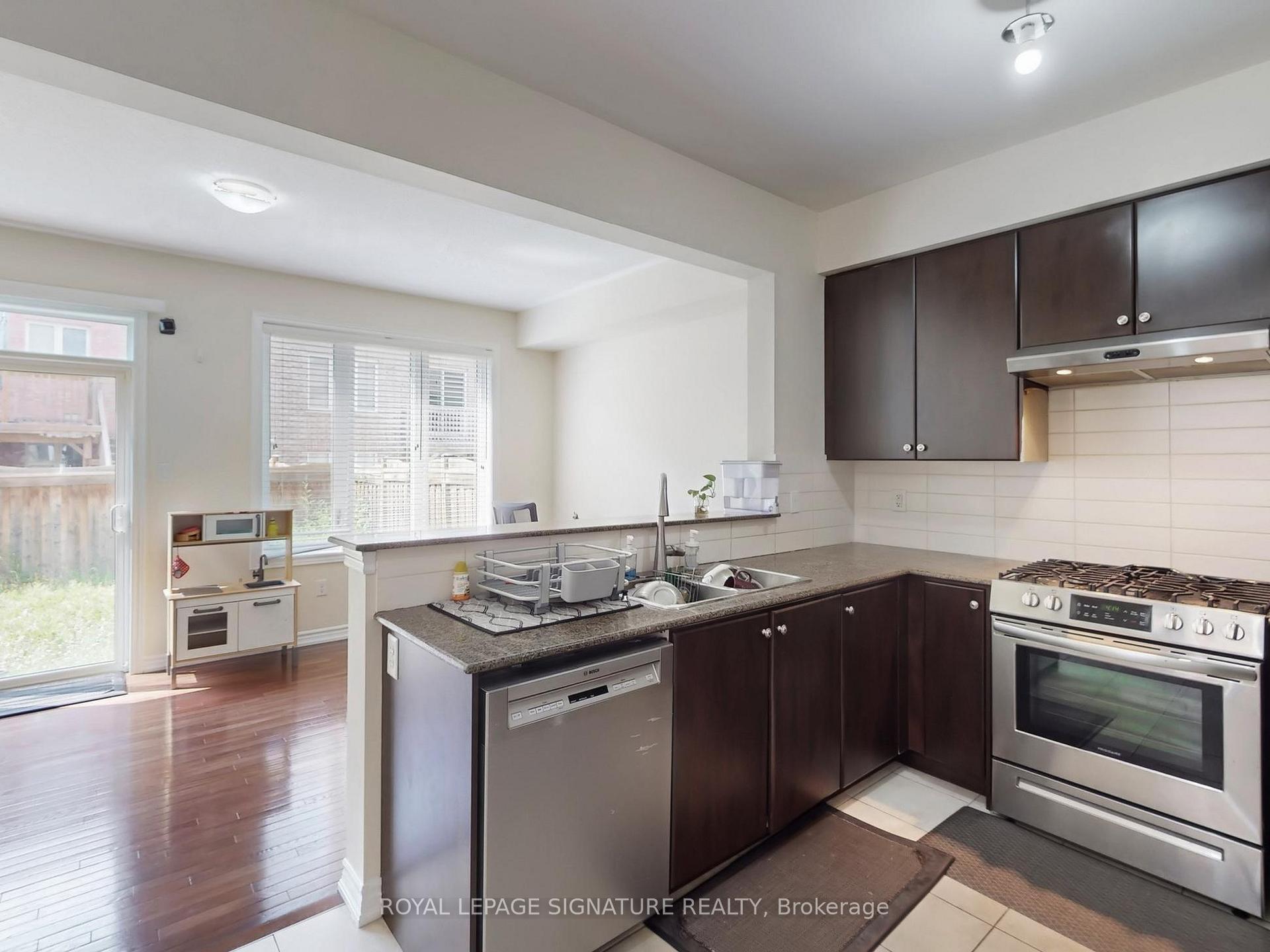Photo 14 of 30 Walbrook Road, Brampton, Credit Valley — HOMEH