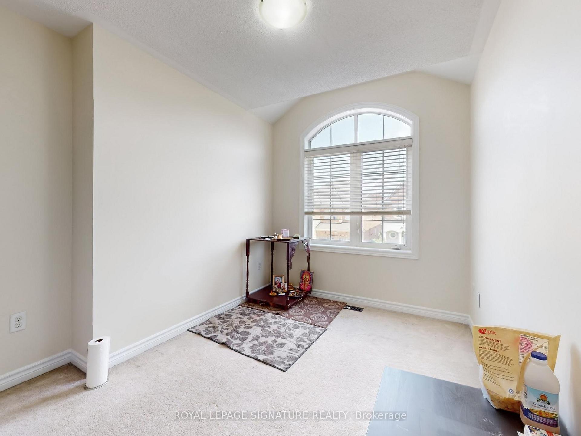 Photo 37 of 30 Walbrook Road, Brampton, Credit Valley — HOMEH