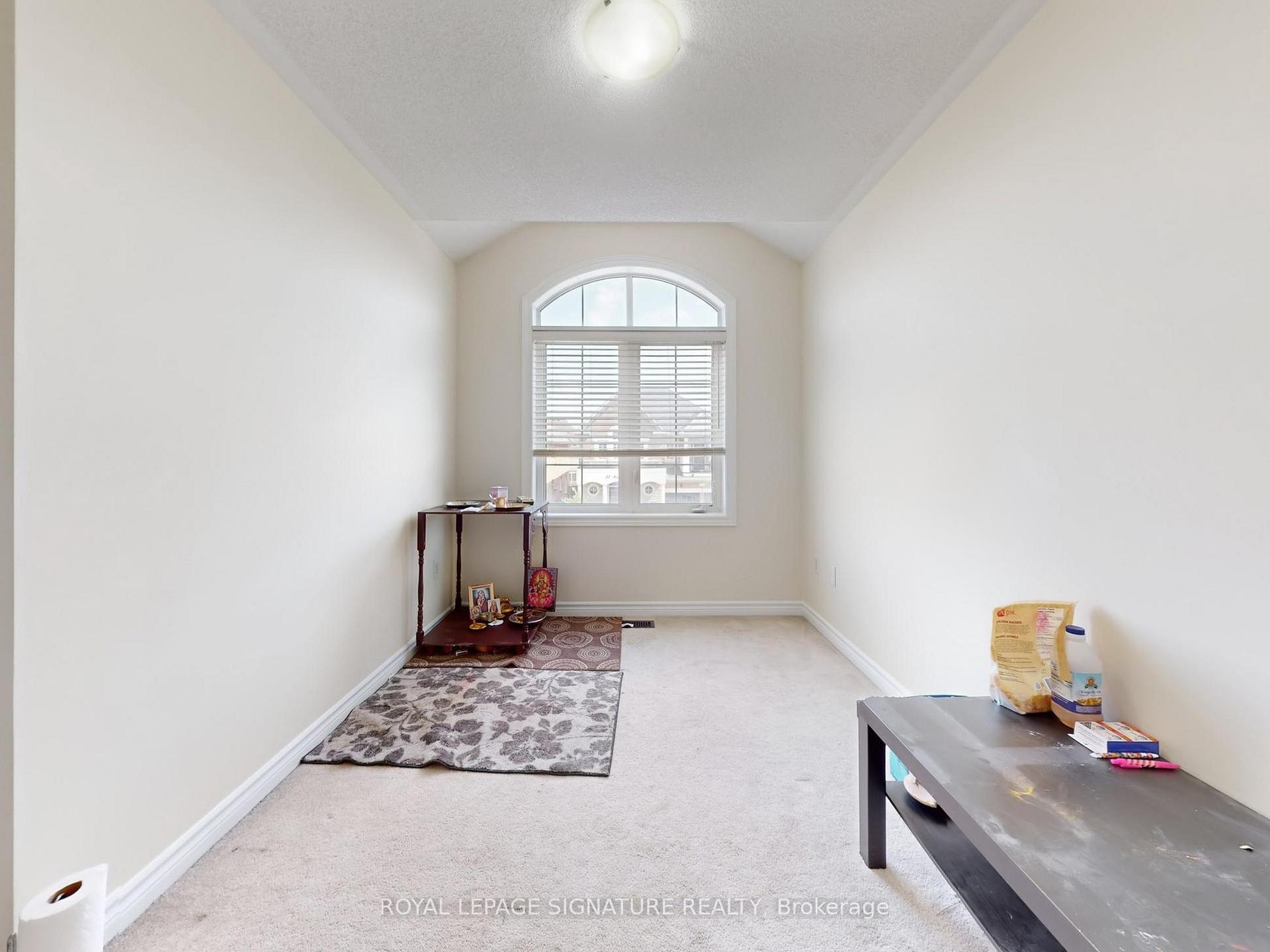 Photo 38 of 30 Walbrook Road, Brampton, Credit Valley — HOMEH