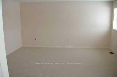 Photo 5 of 10 Snowshoe Lane, Brampton, Sandringham-Wellington — HOMEH