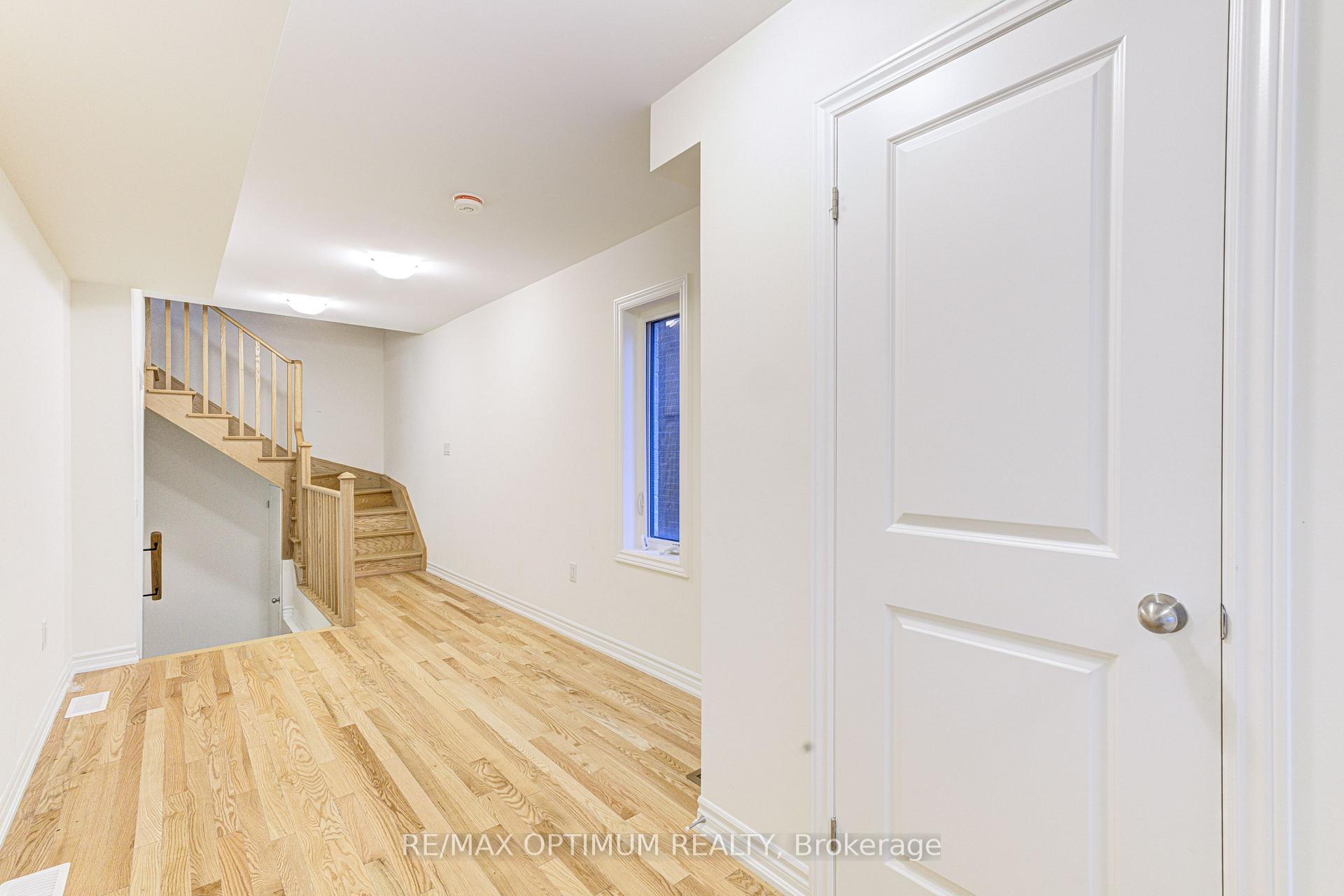 Photo 6 of 29 Bonnington Drive, Brampton, Northwest Brampton — HOMEH
